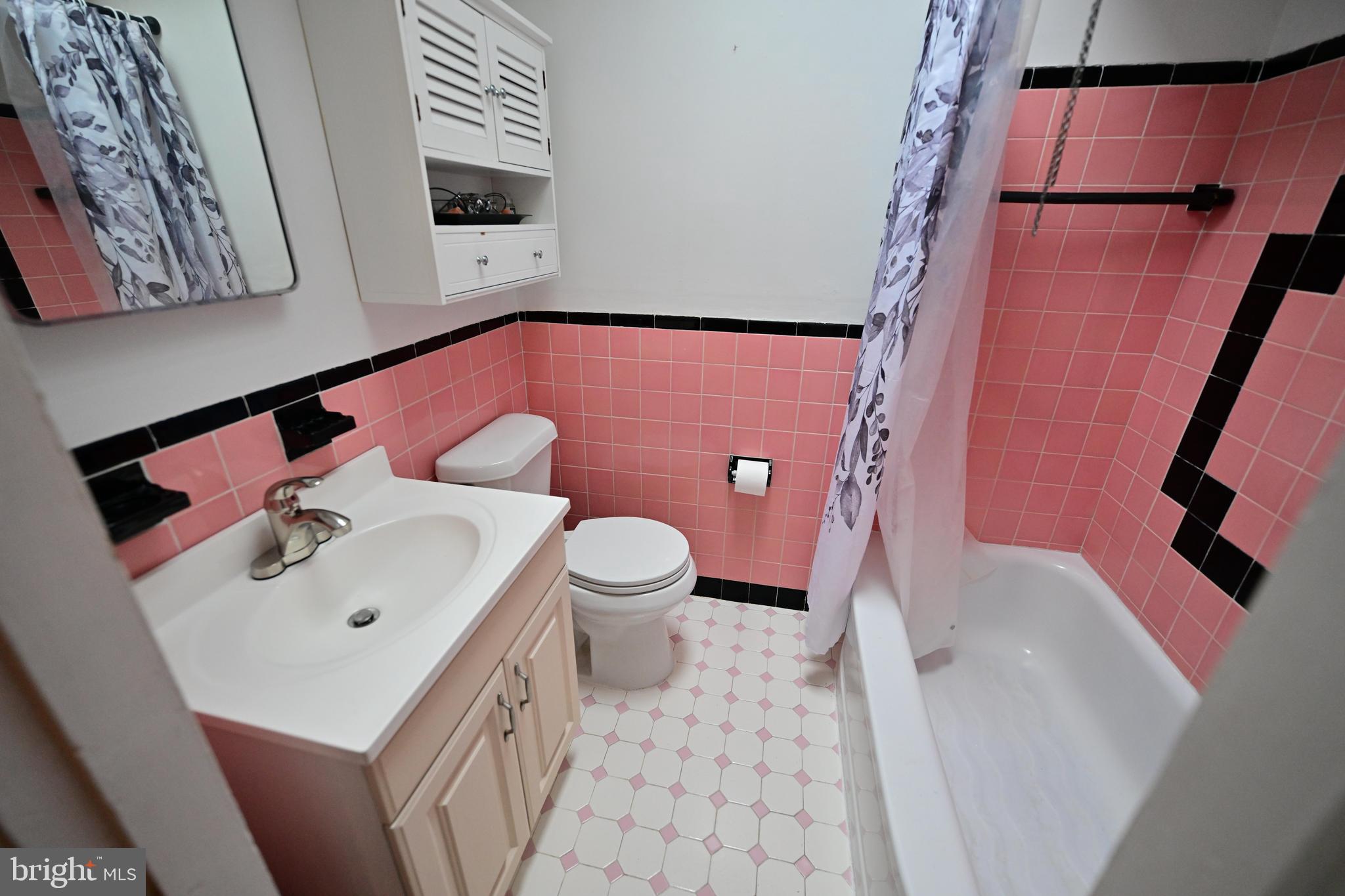 SPRING MILL - Residential