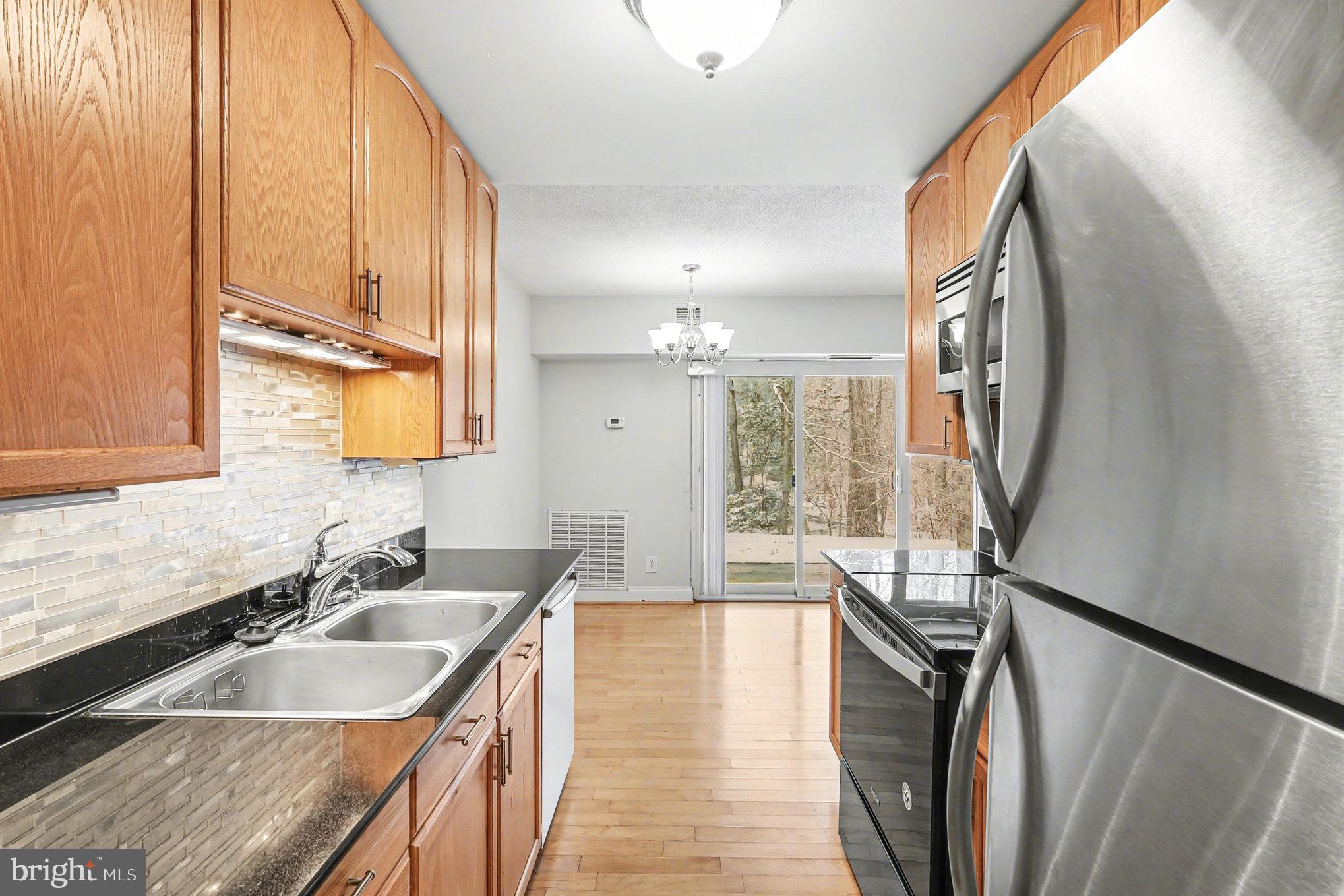 SHADOWOOD - Residential Lease