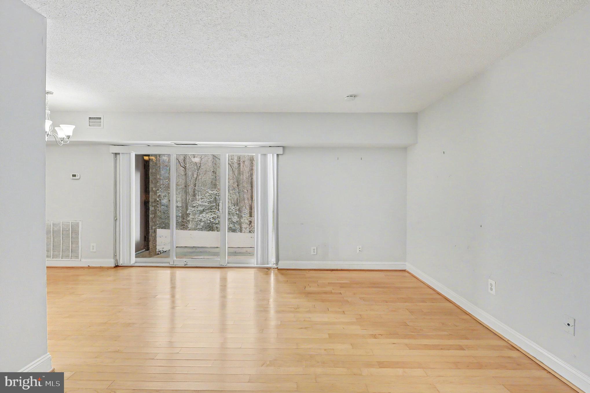 SHADOWOOD - Residential Lease