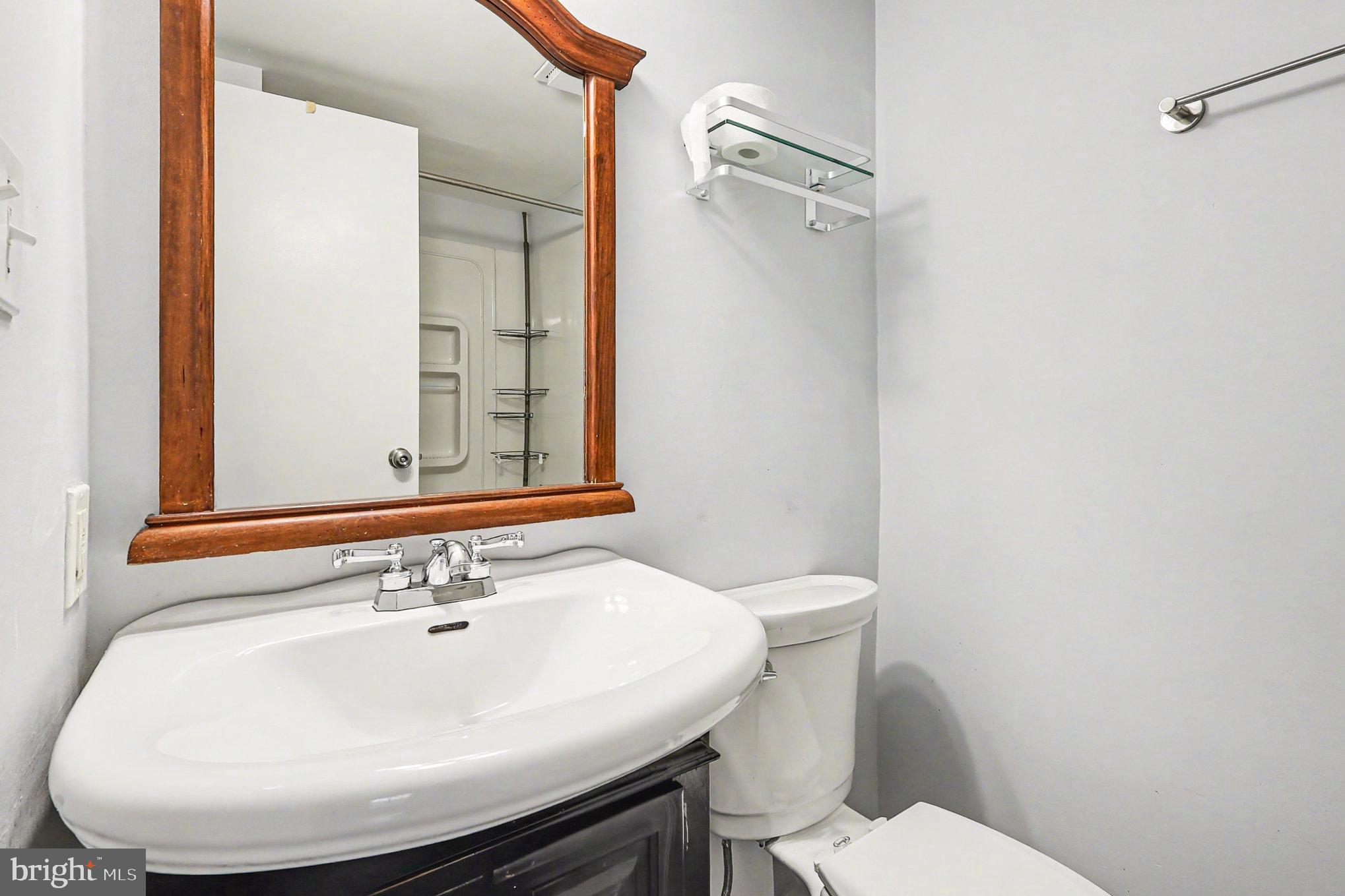 SHADOWOOD - Residential Lease