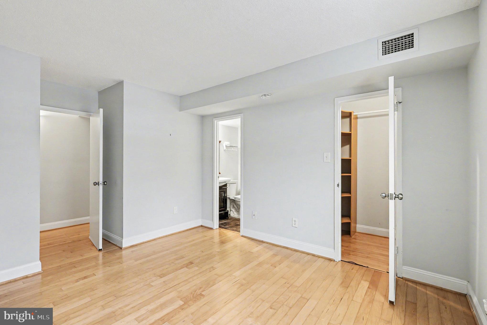 SHADOWOOD - Residential Lease