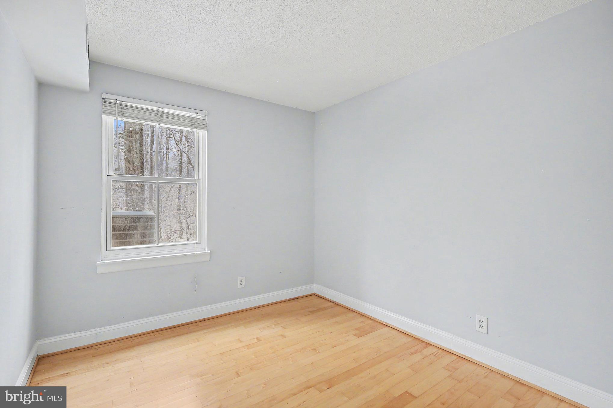 SHADOWOOD - Residential Lease