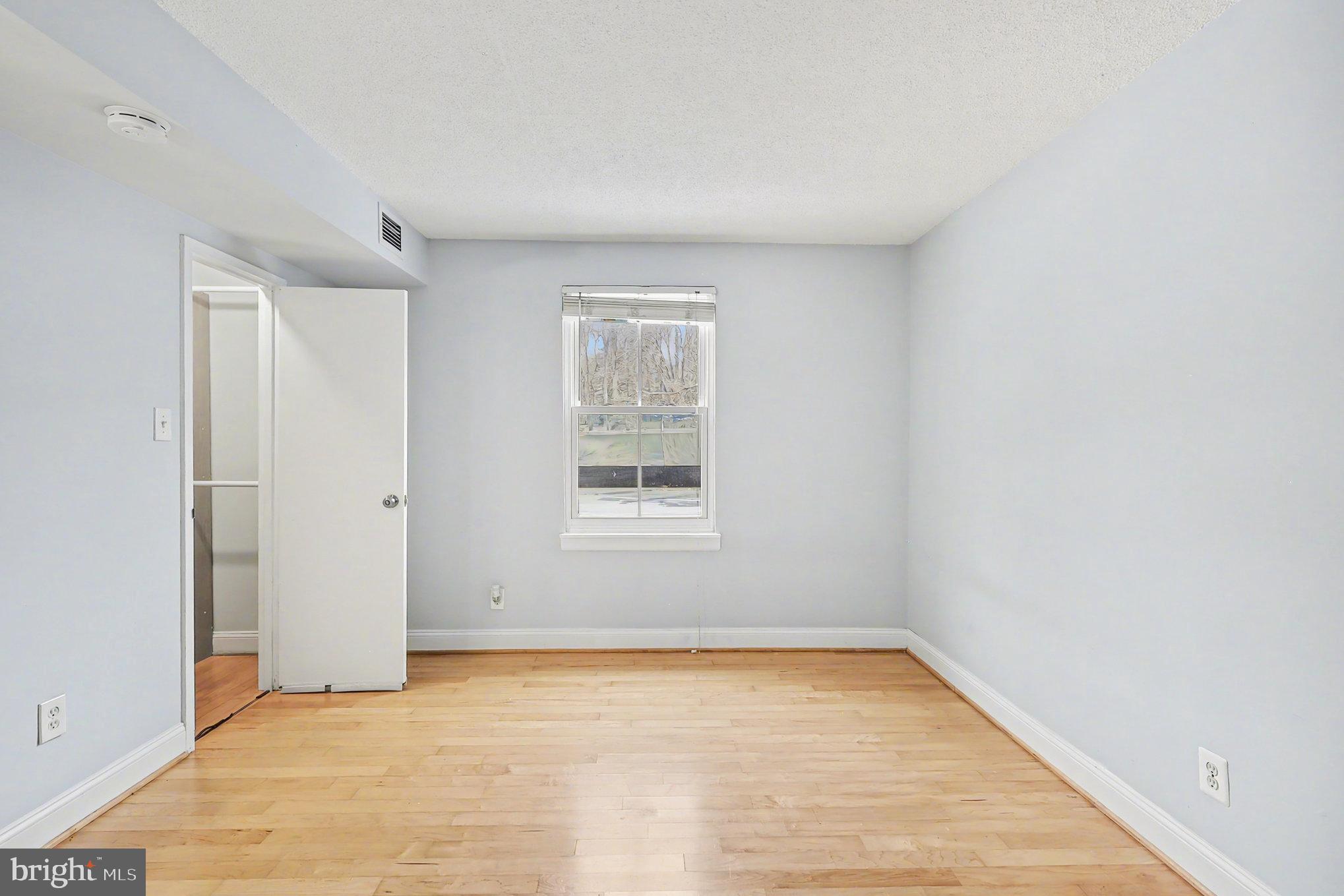 SHADOWOOD - Residential Lease