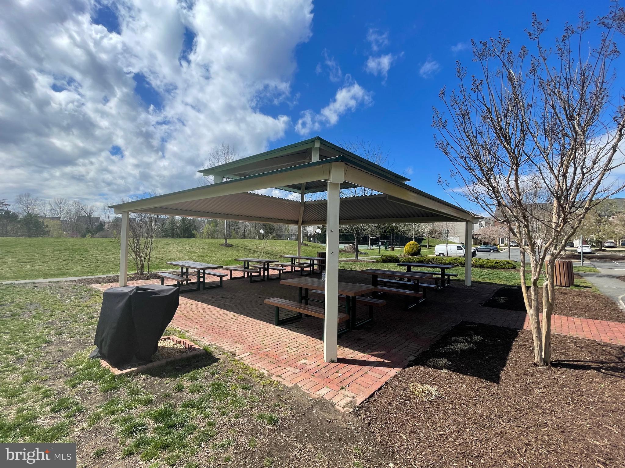 BRAEMAR-TARTAN VILLAGE - Residential