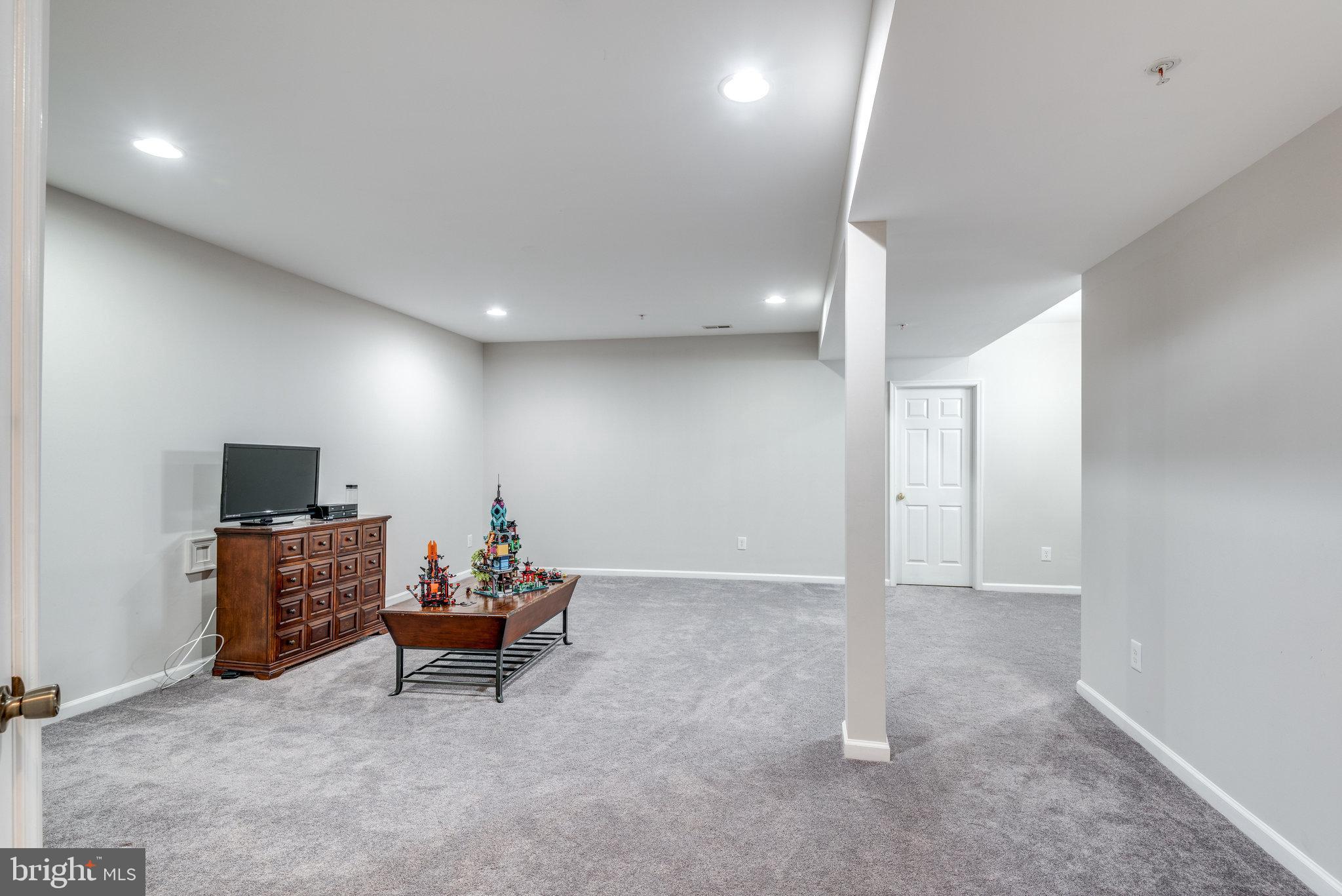 BRAEMAR-TARTAN VILLAGE - Residential