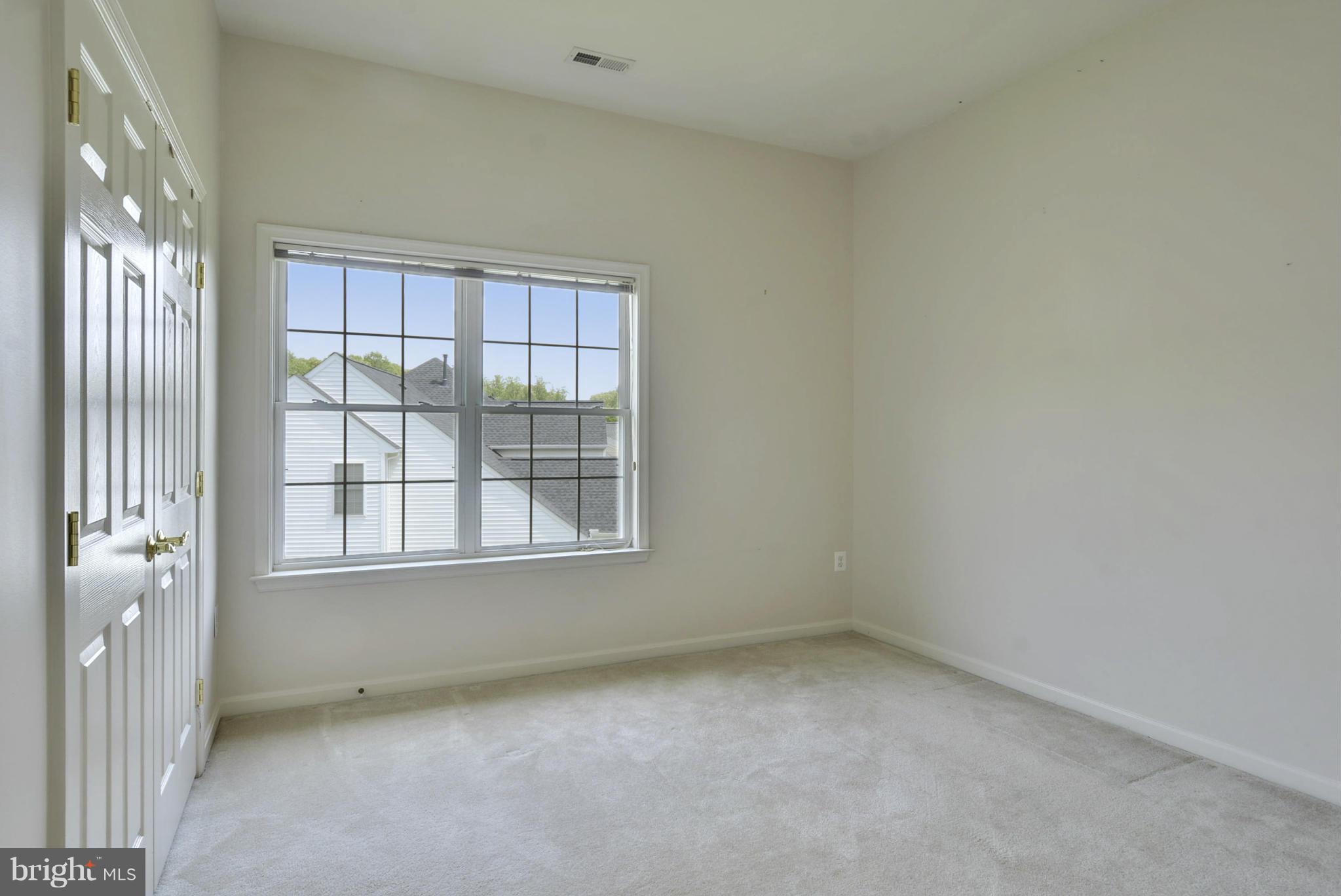 STONEWALL MANOR - Residential