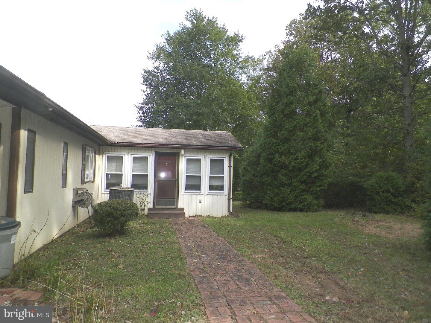 NESHAMINY FALLS - Residential