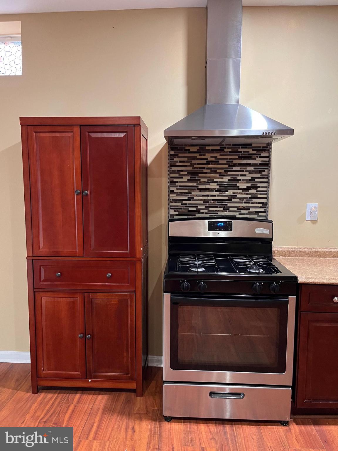 BROAD RUN OAKS - Residential