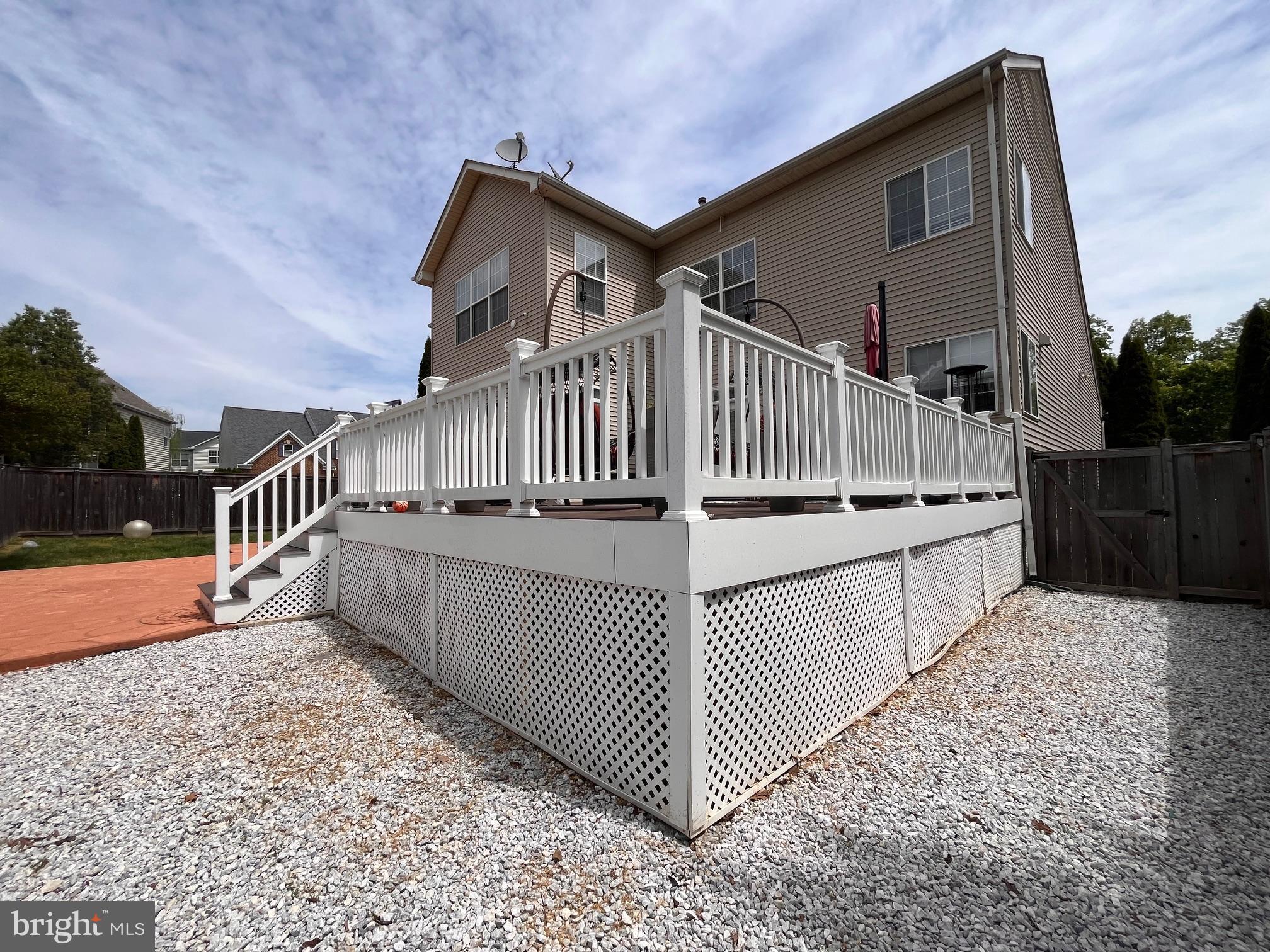 BROAD RUN OAKS - Residential