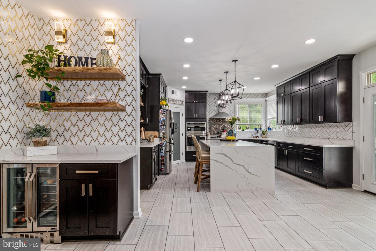 BROAD RUN OAKS - Residential