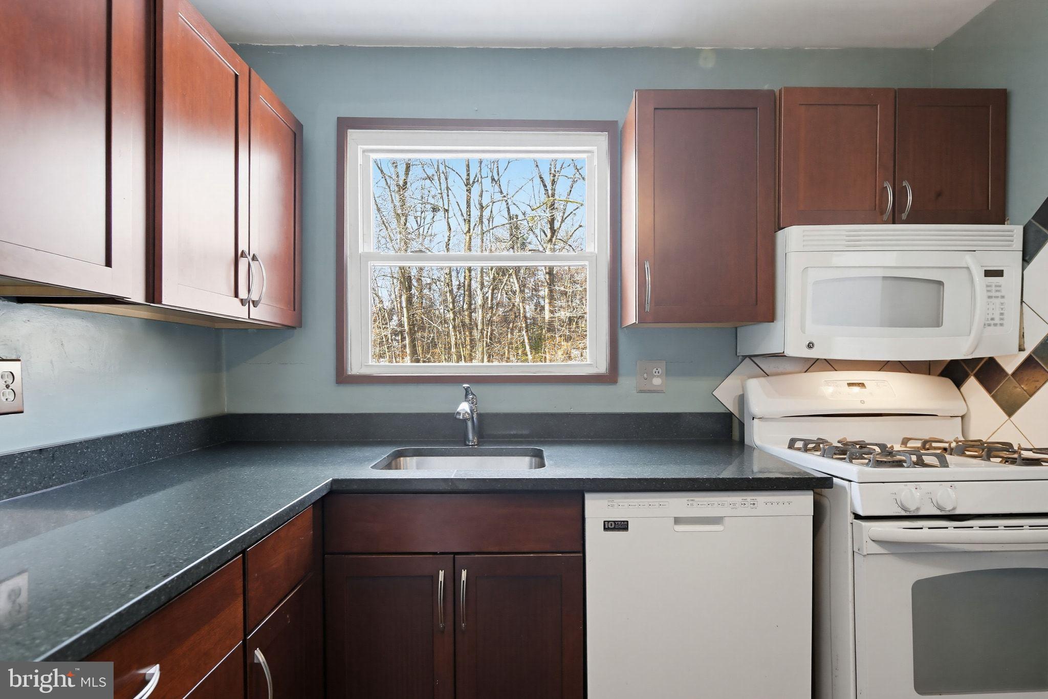 REISTERSWOOD - Residential