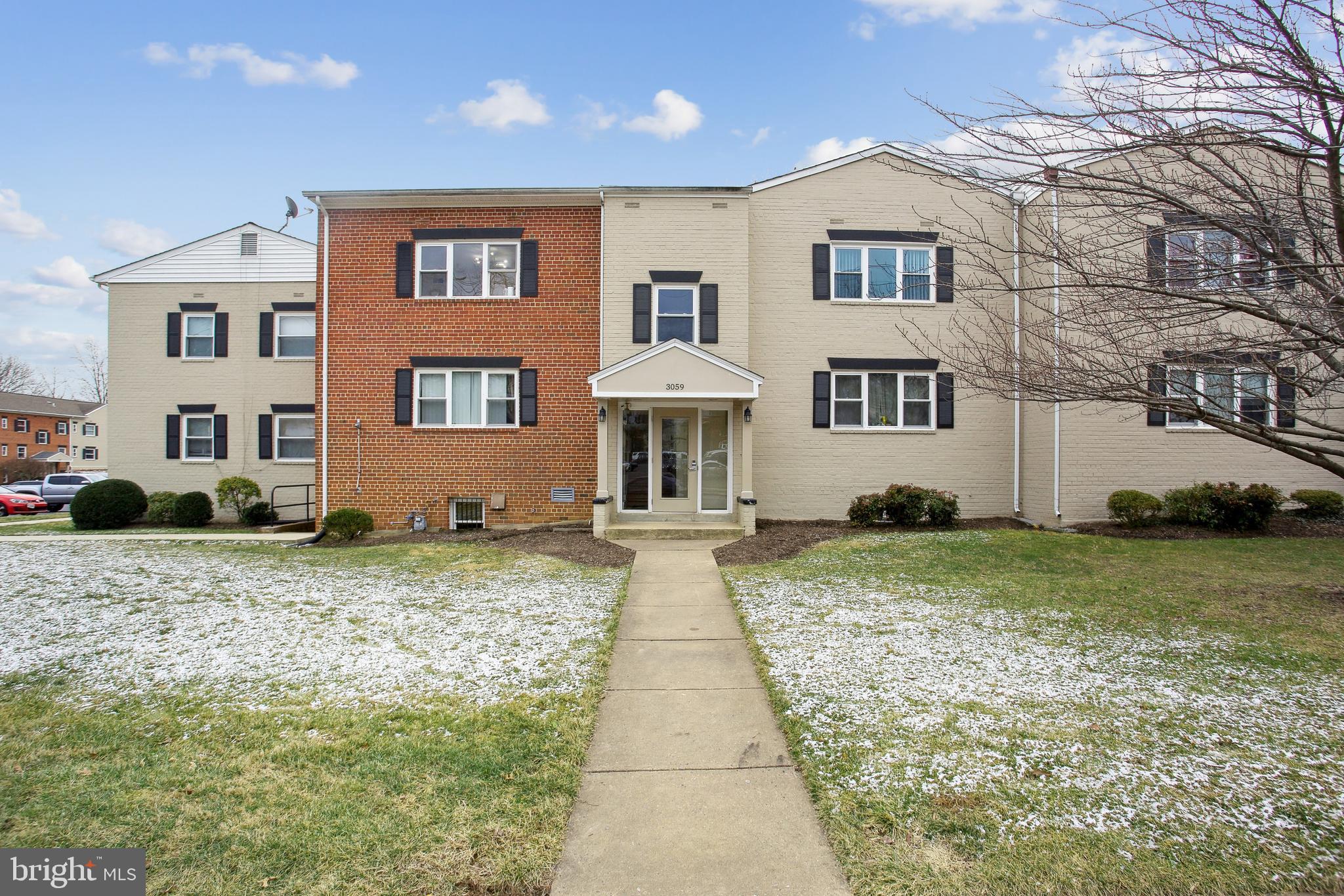 3059 PATRICK HENRY DRIVE 201
