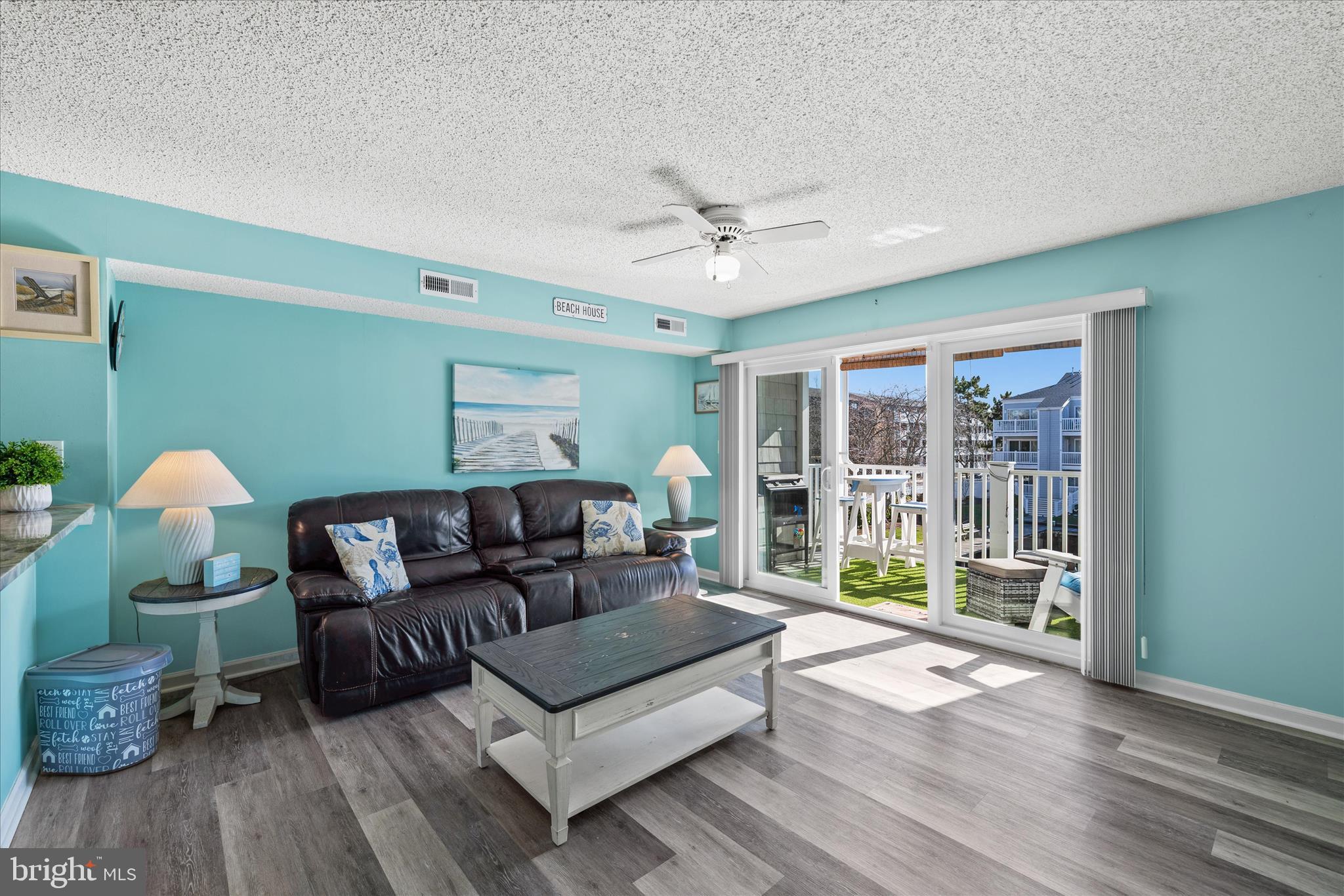 HIDDEN HARBOR - Residential