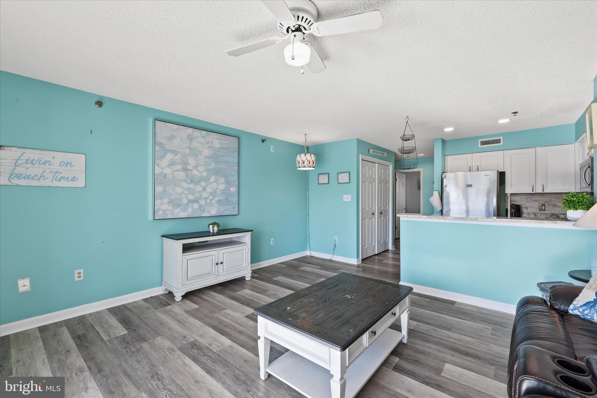 HIDDEN HARBOR - Residential