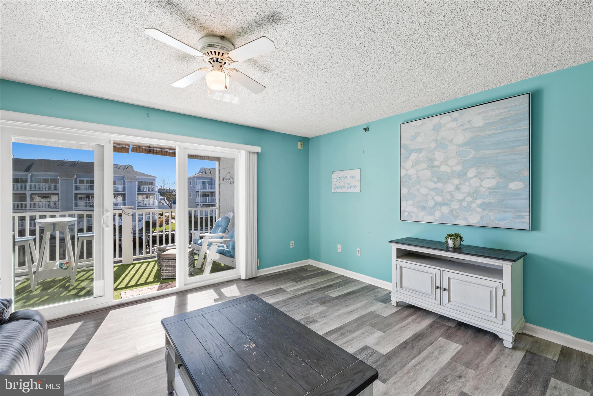 HIDDEN HARBOR - Residential