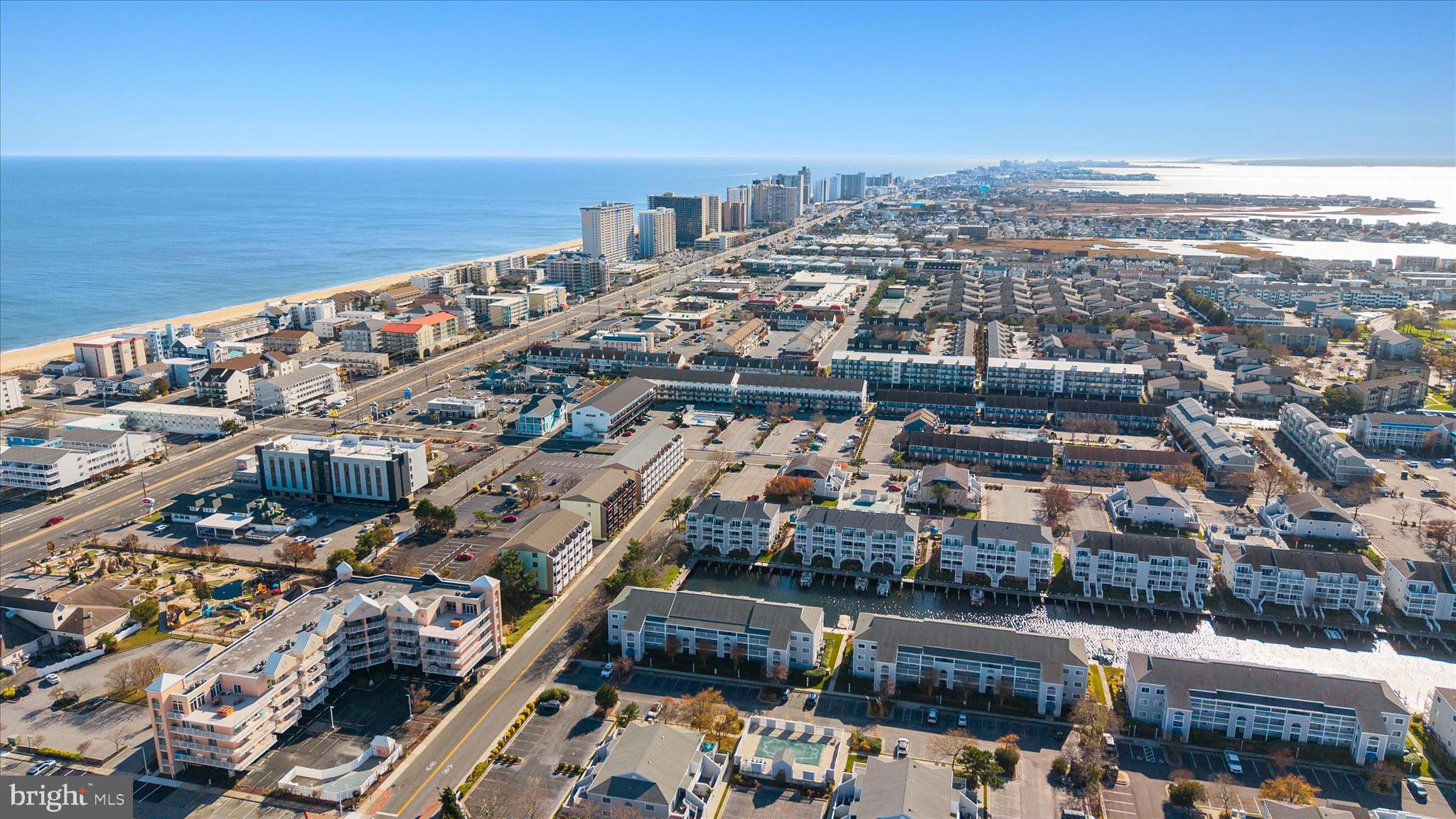 HIDDEN HARBOR - Residential