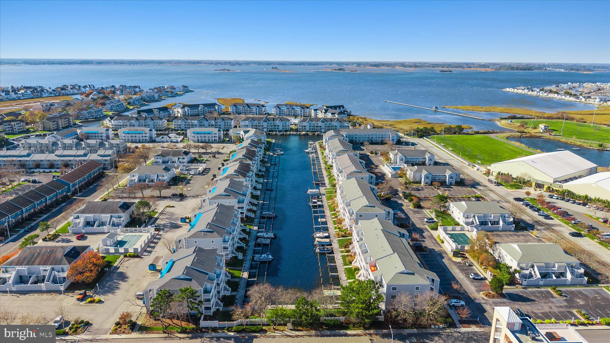 HIDDEN HARBOR - Residential