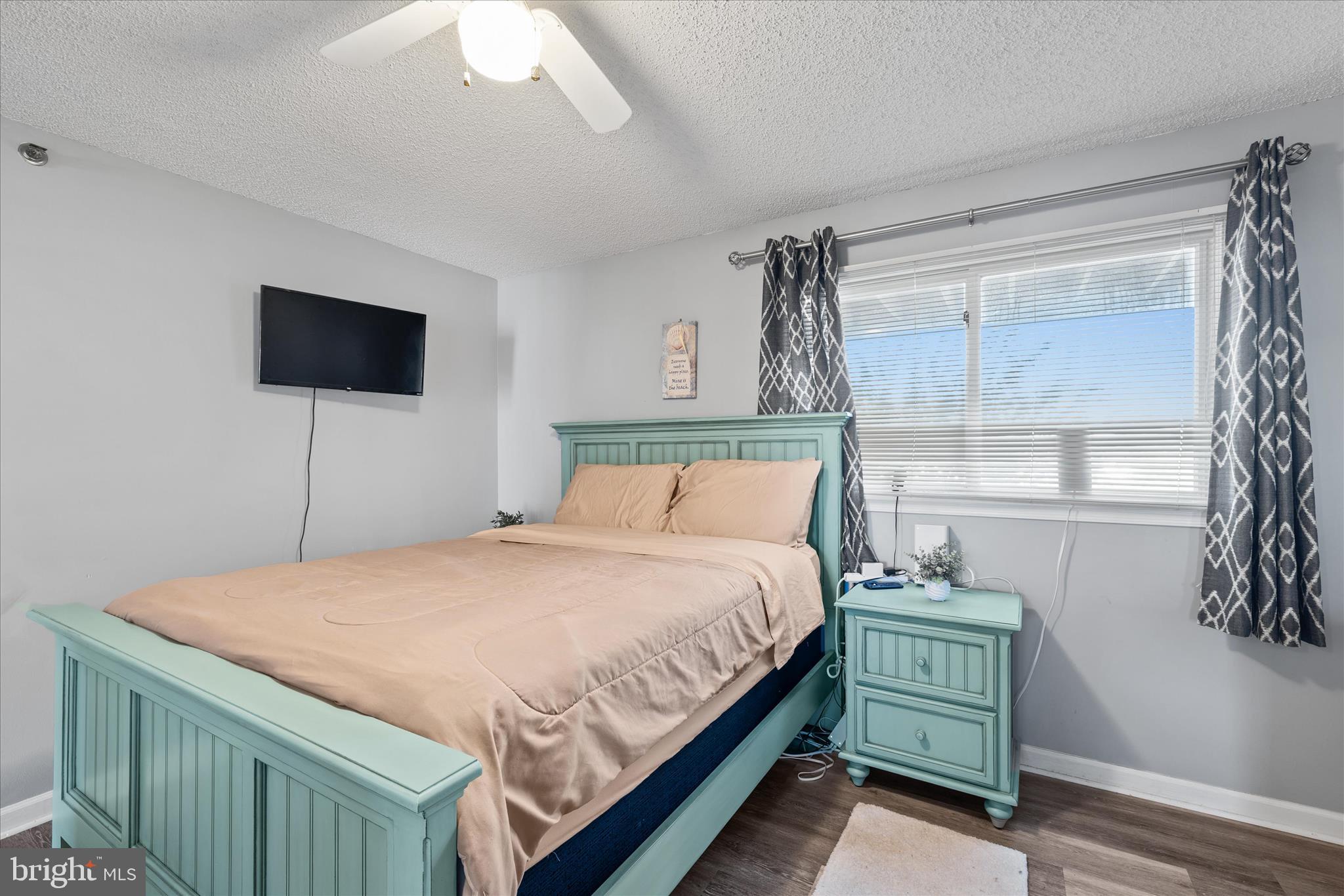 HIDDEN HARBOR - Residential