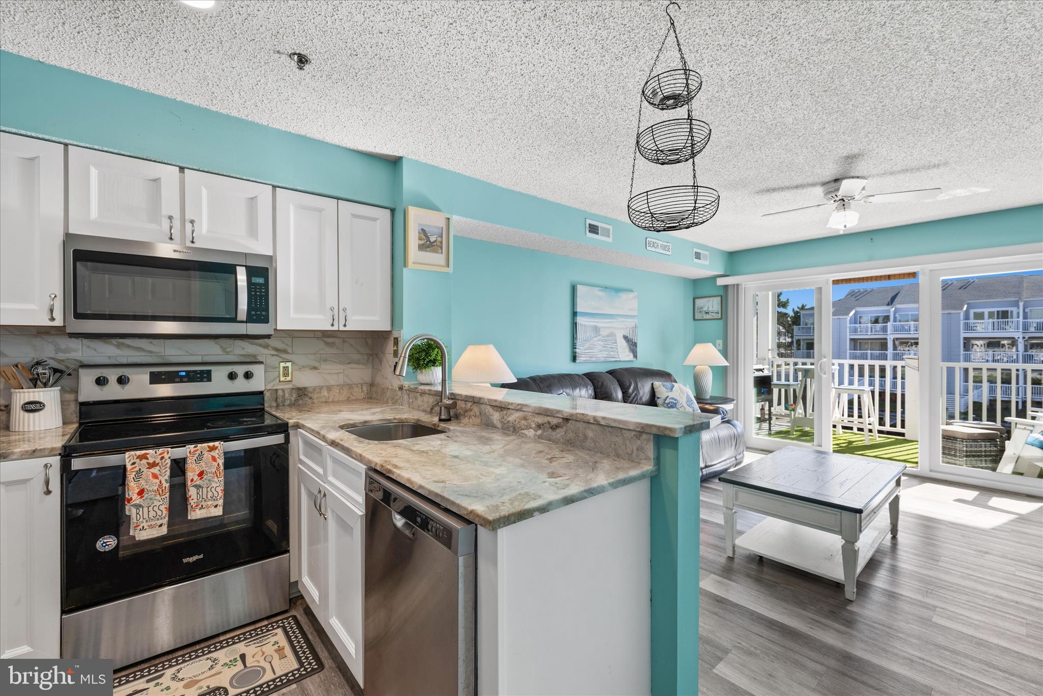 HIDDEN HARBOR - Residential