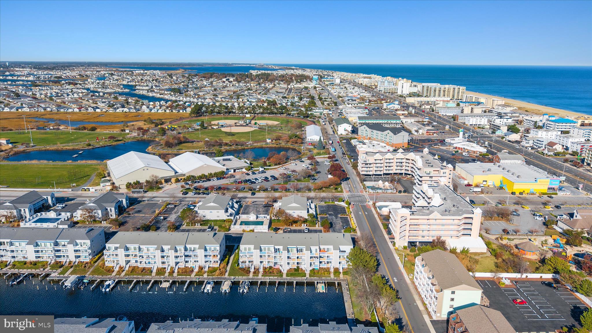 HIDDEN HARBOR - Residential