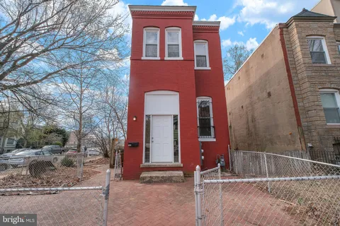 MLS: DCDC2190544