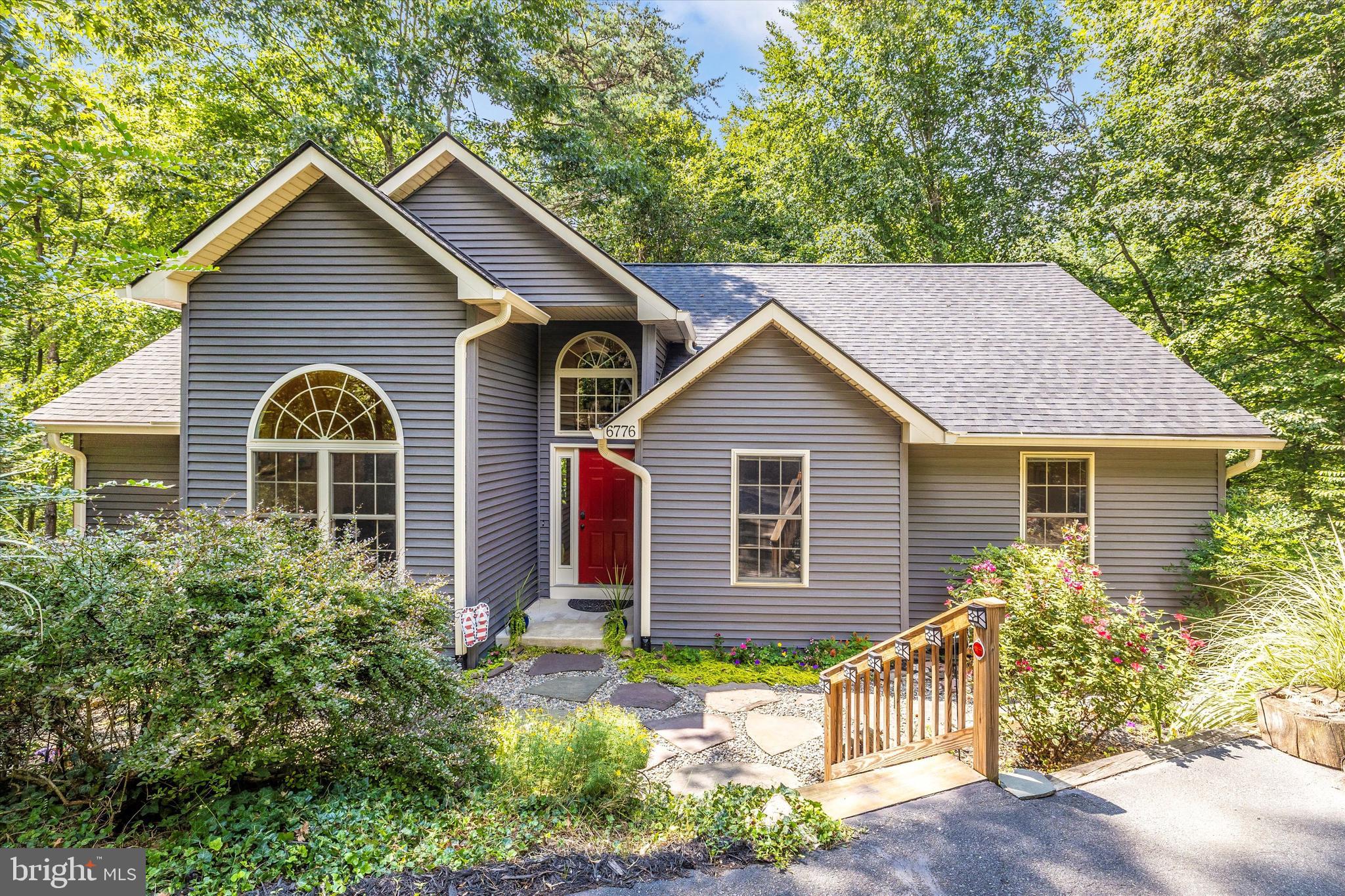 6776 BALMORAL RIDGE