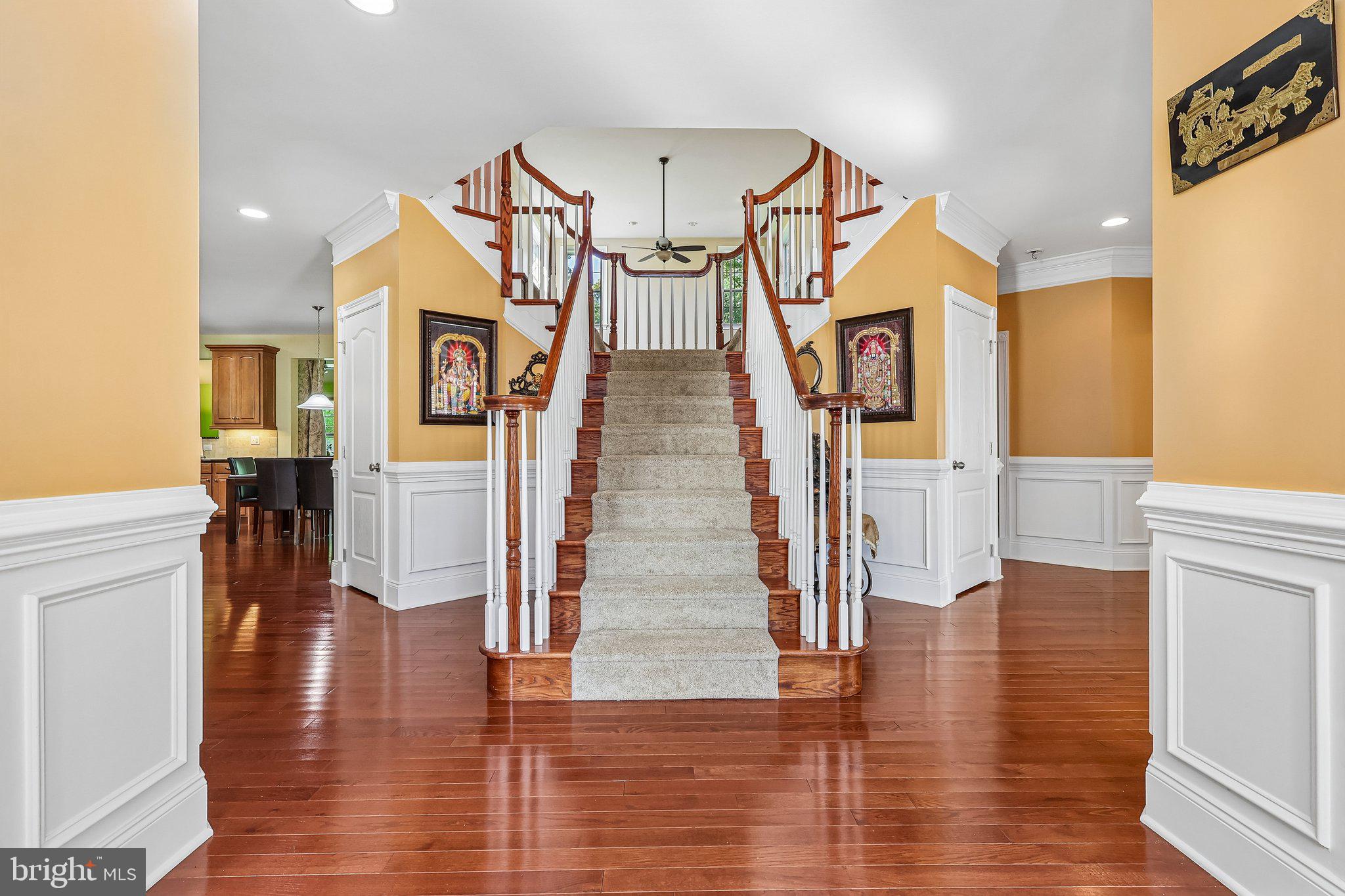 514 CHARIOT COURT