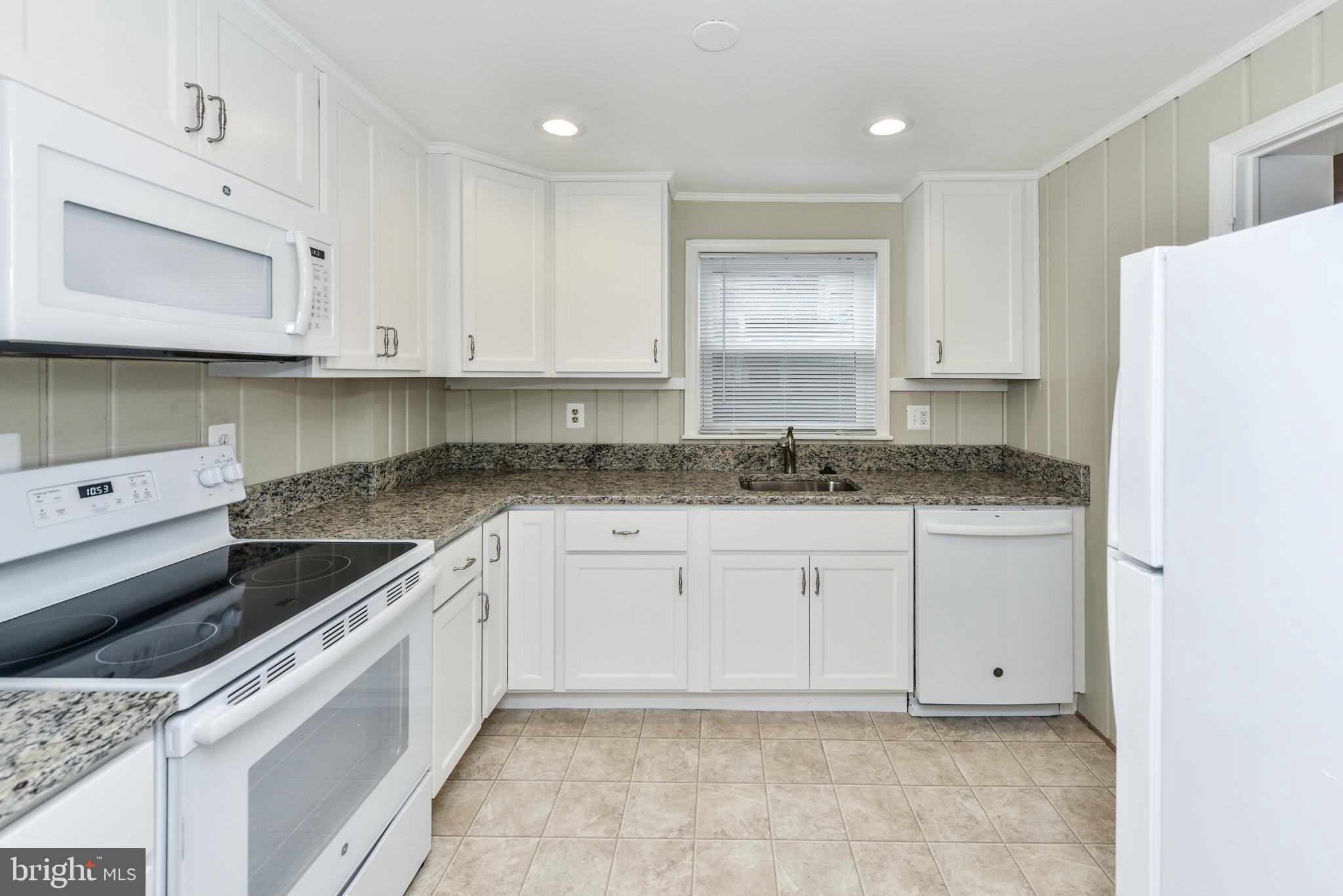 TOWN OF PURCELLVILLE - Residential Lease