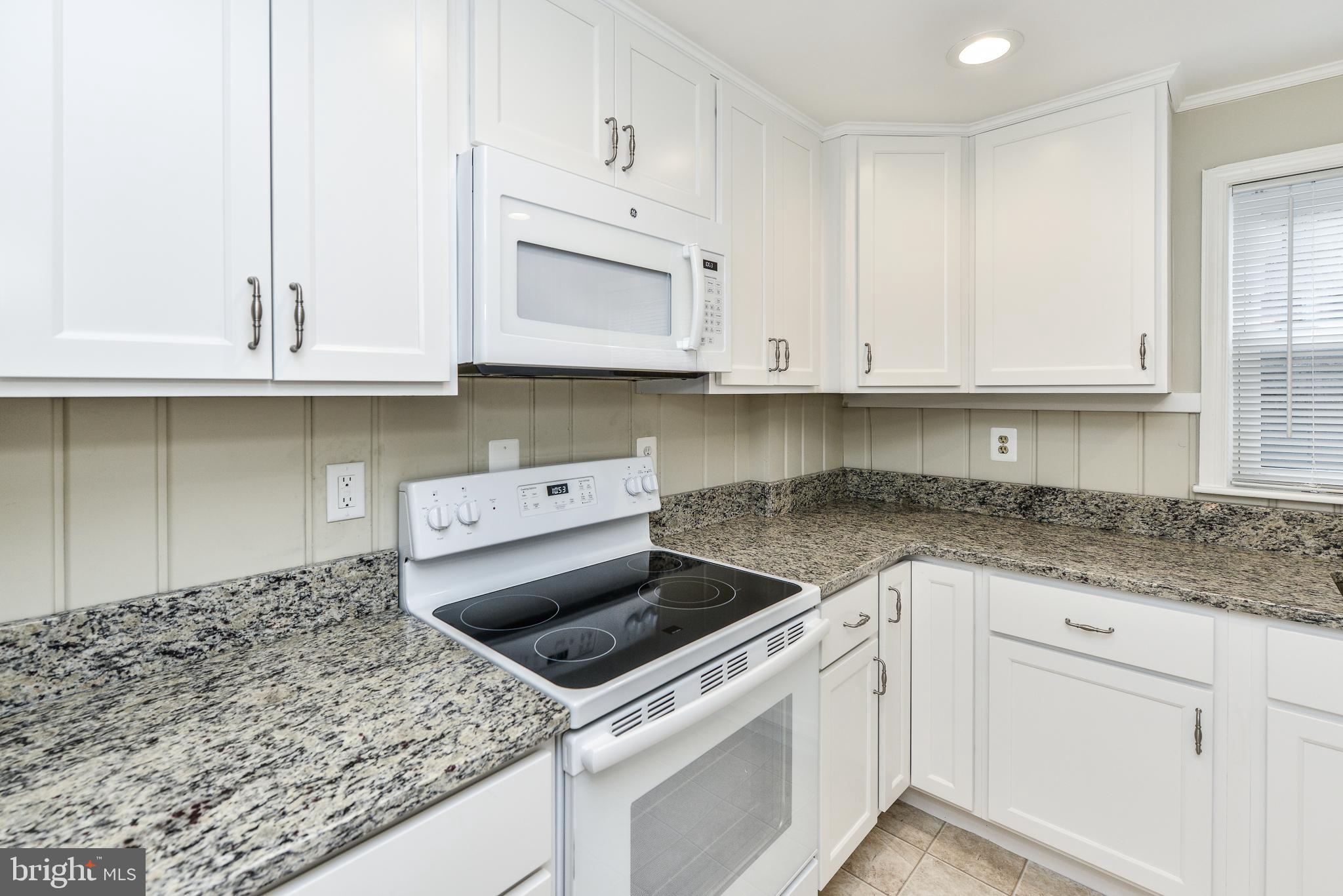 TOWN OF PURCELLVILLE - Residential Lease