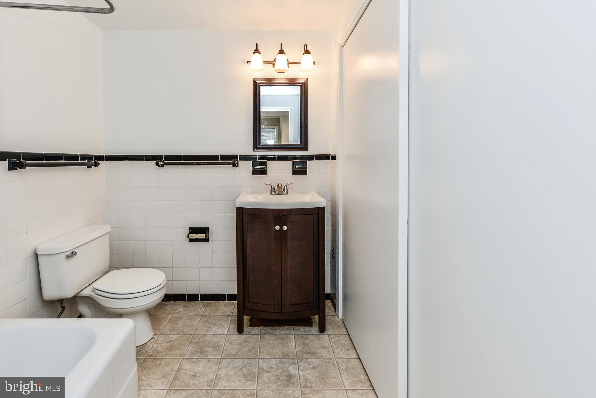 TOWN OF PURCELLVILLE - Residential Lease