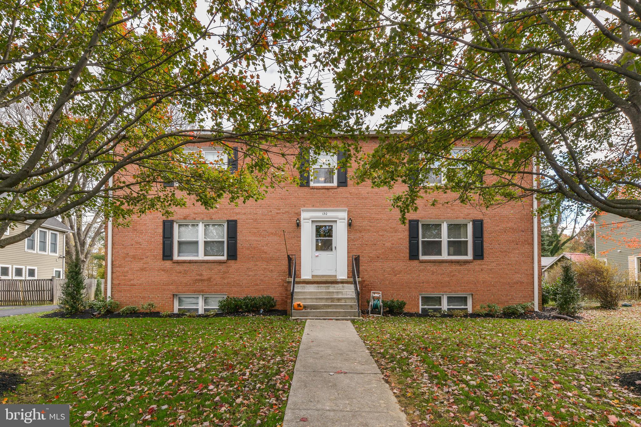 TOWN OF PURCELLVILLE - Residential Lease