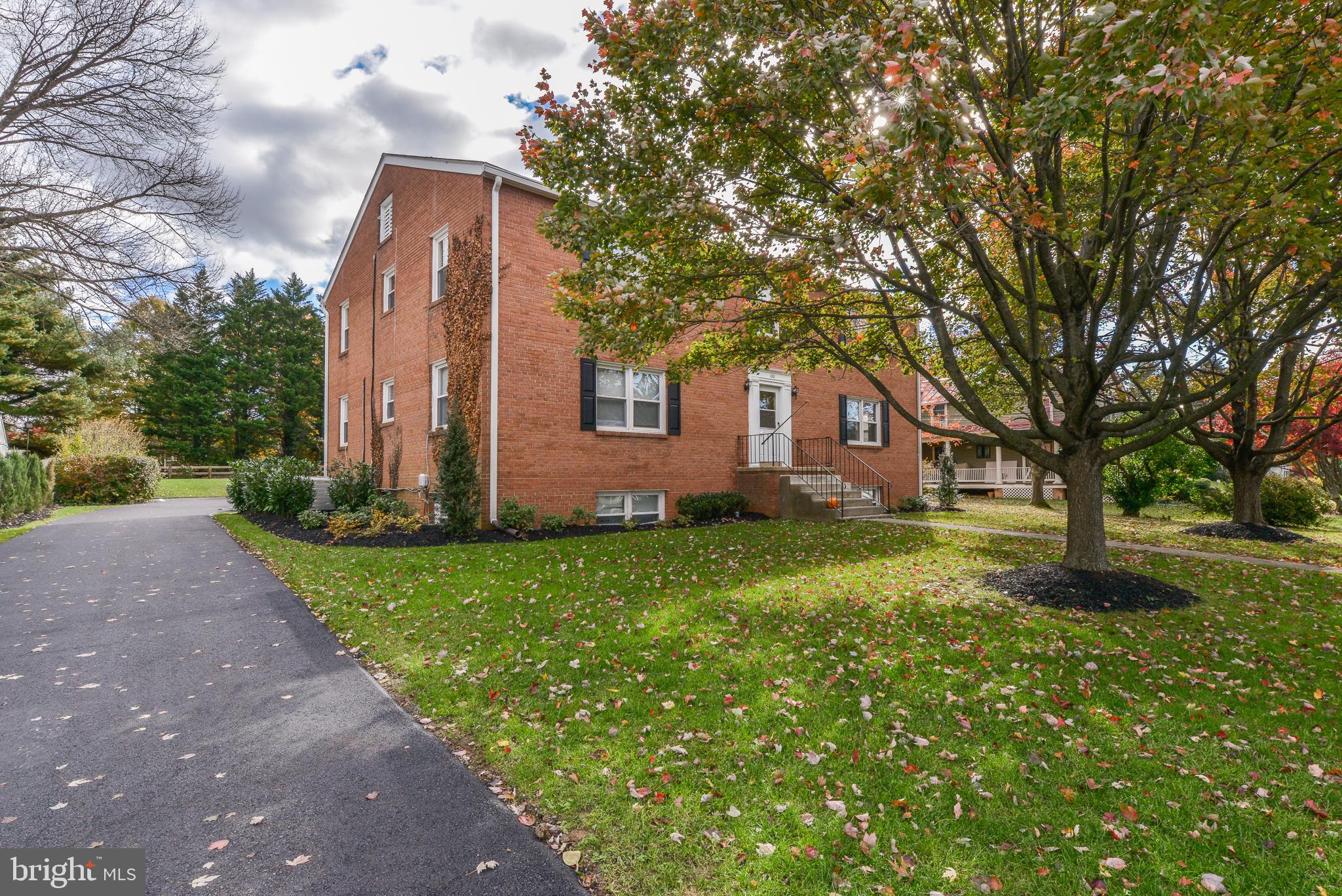 TOWN OF PURCELLVILLE - Residential Lease