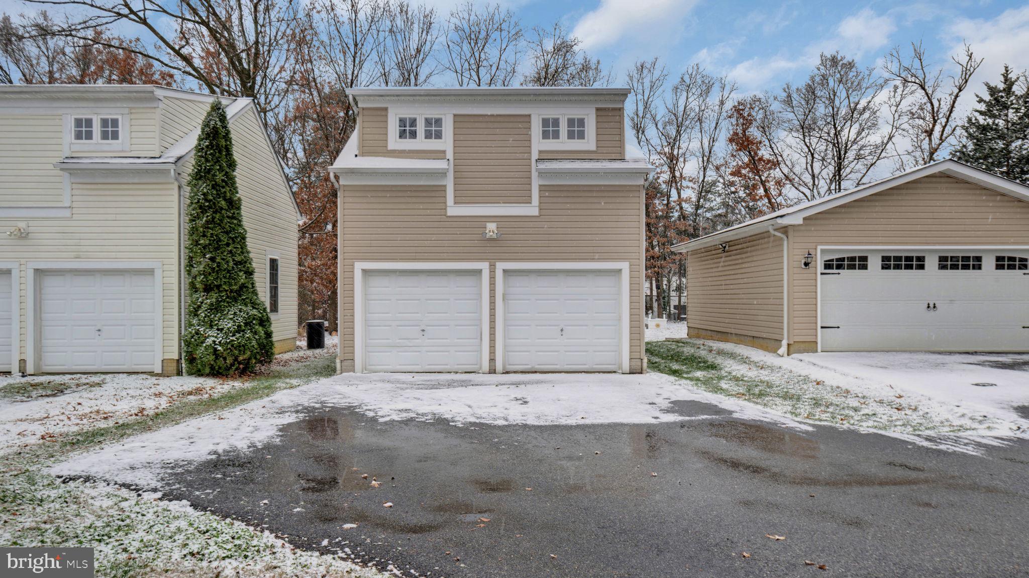 MCGUCKIAN - Residential Lease