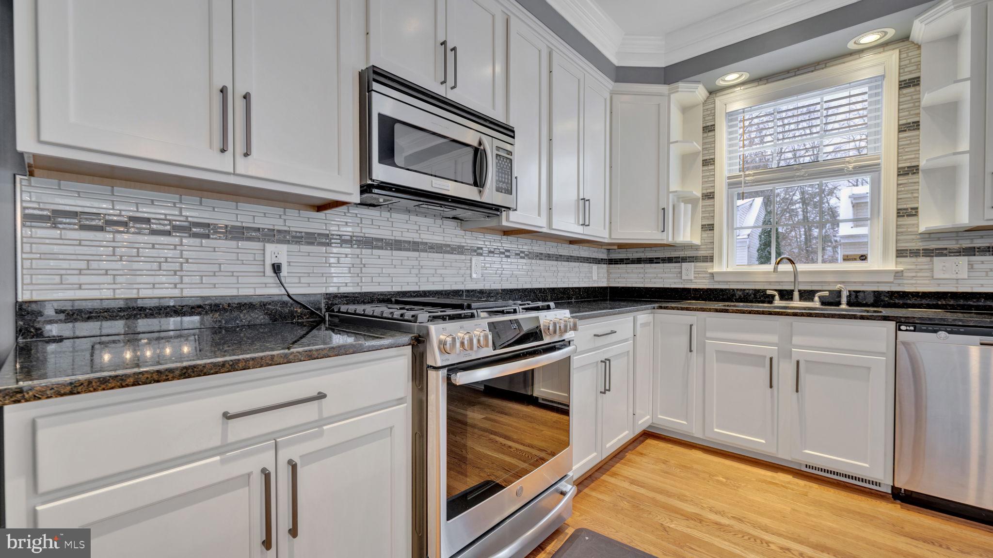 MCGUCKIAN - Residential Lease