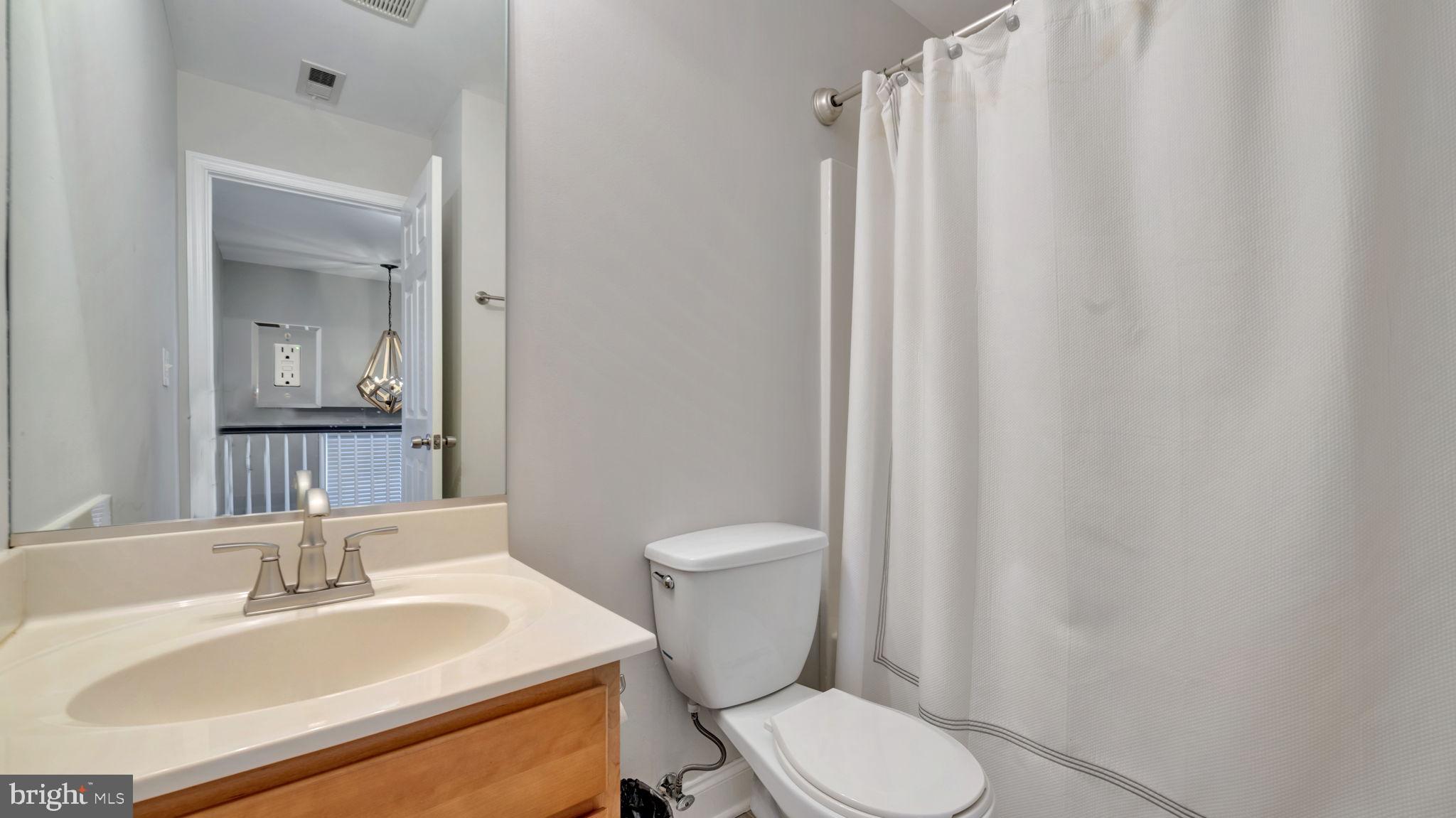 MCGUCKIAN - Residential Lease