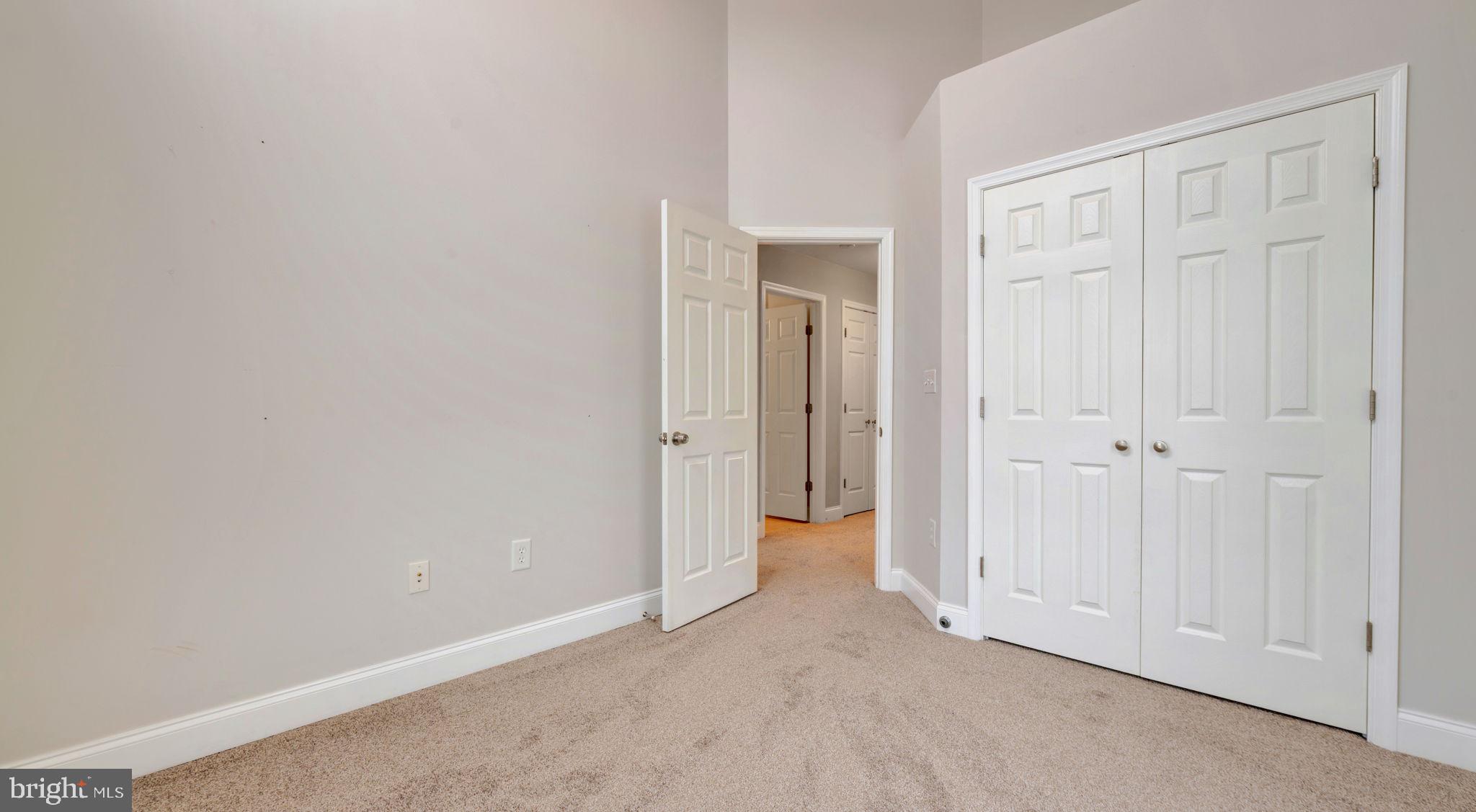 MCGUCKIAN - Residential Lease