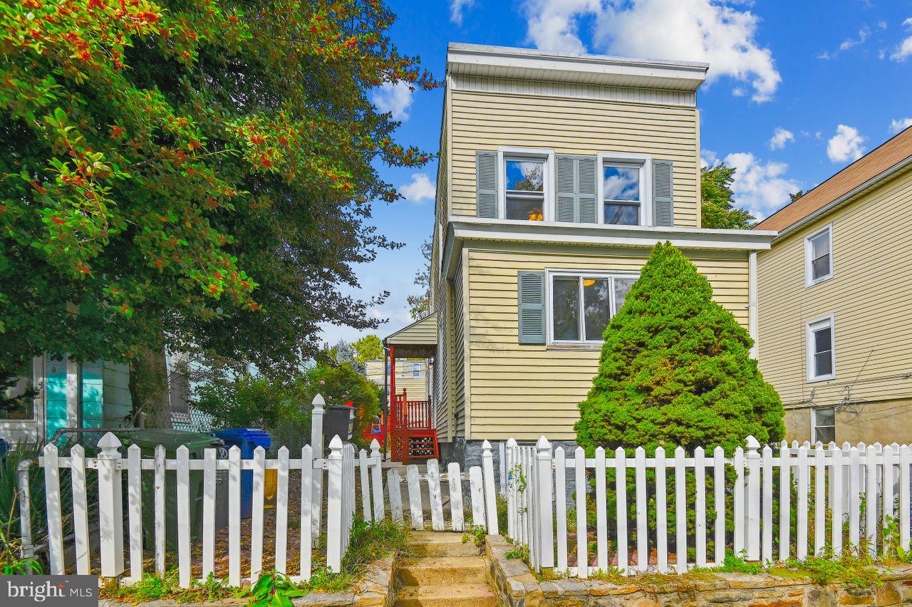 HAMPDEN HISTORIC DISTRICT - Residential