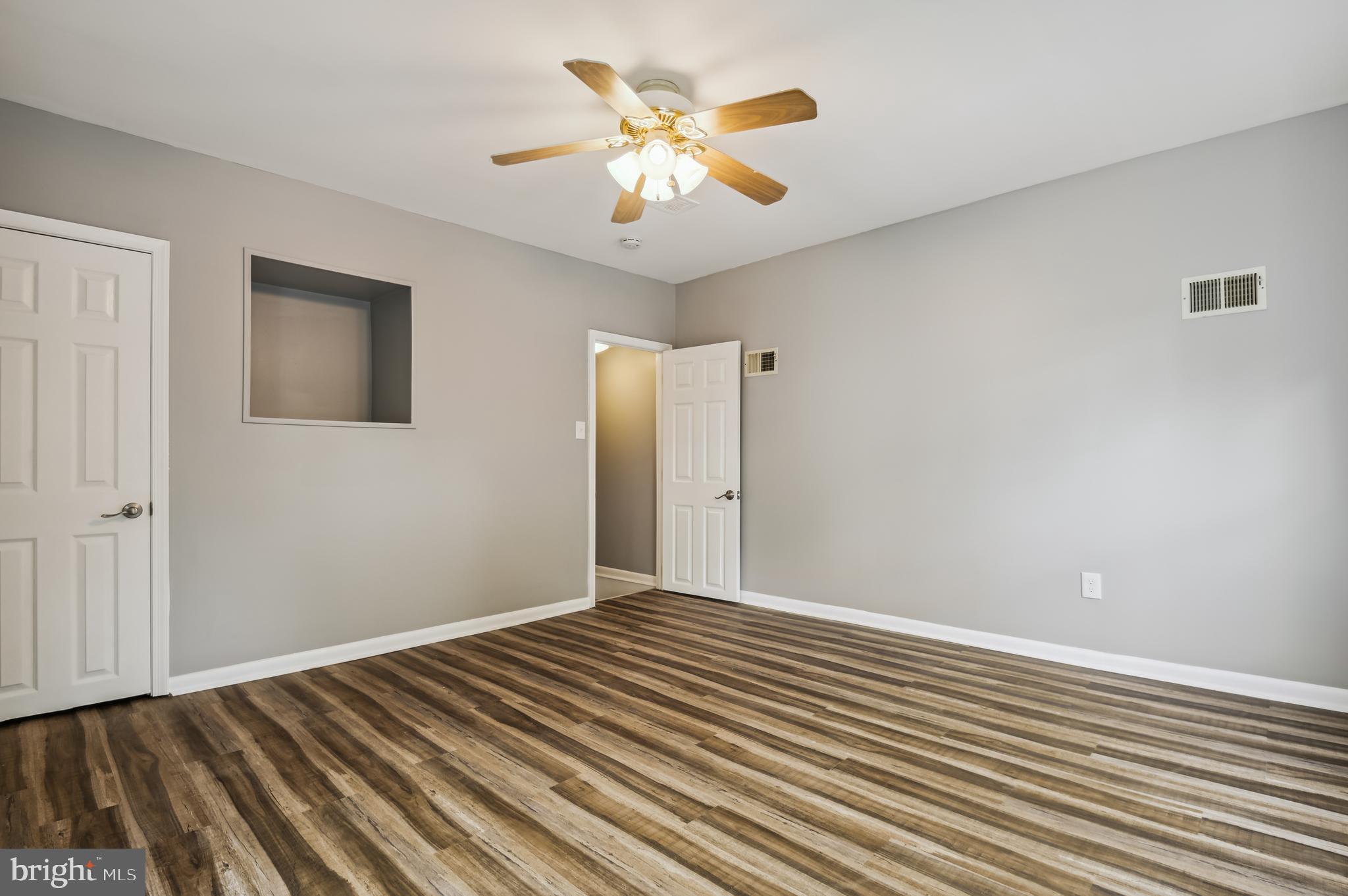 HAMPDEN HISTORIC DISTRICT - Residential