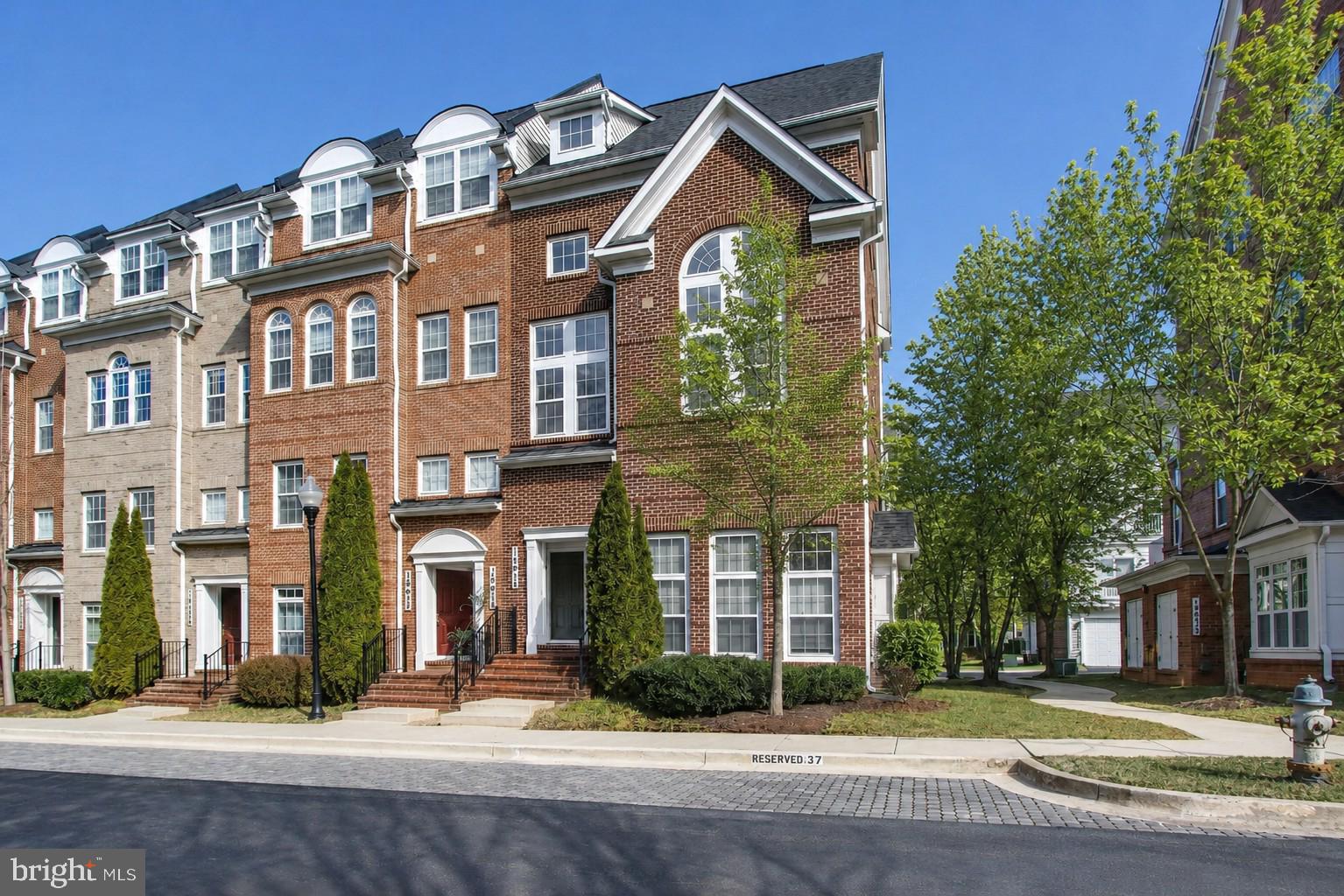 BUCKINGHAM STATION - Residential