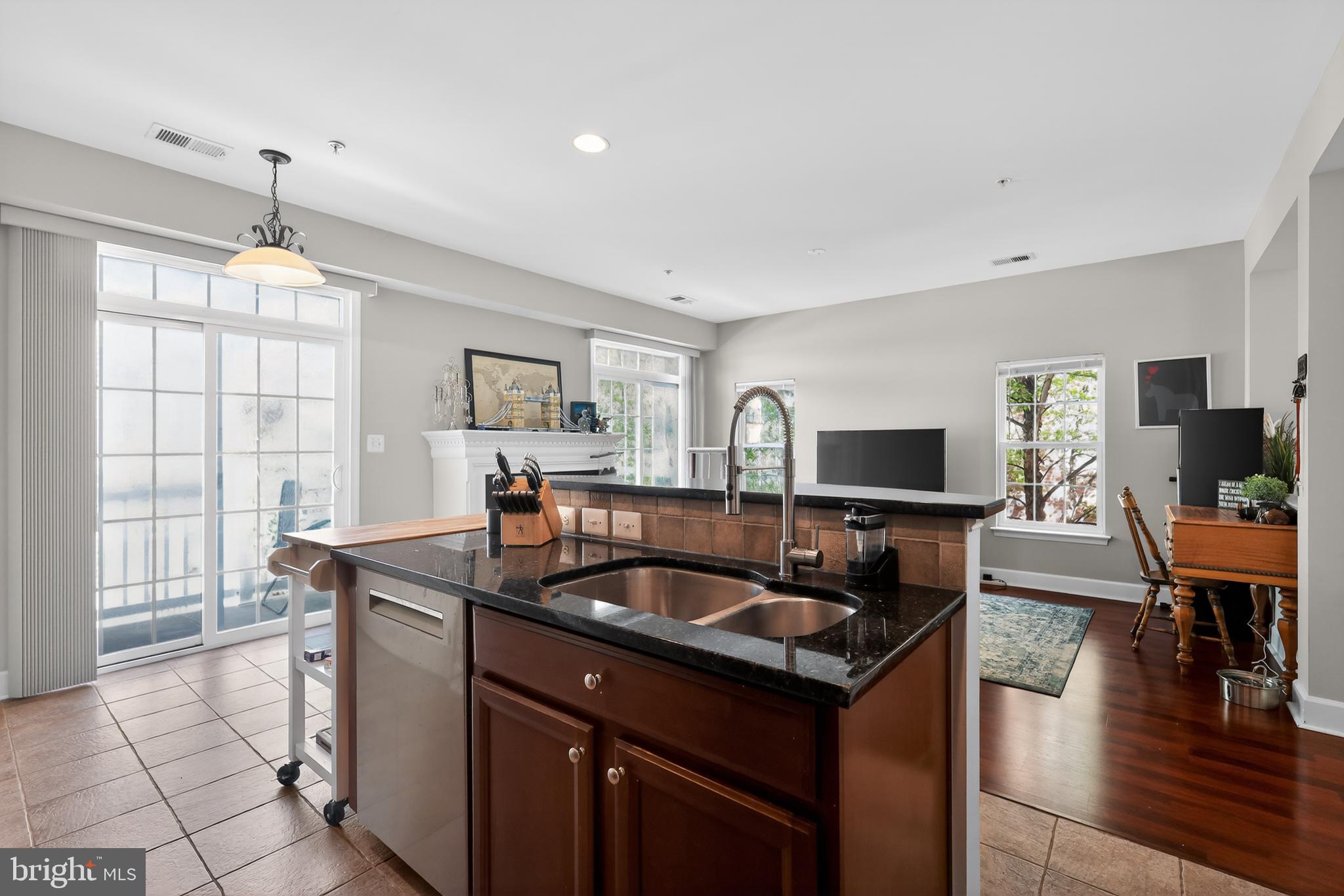 BUCKINGHAM STATION - Residential