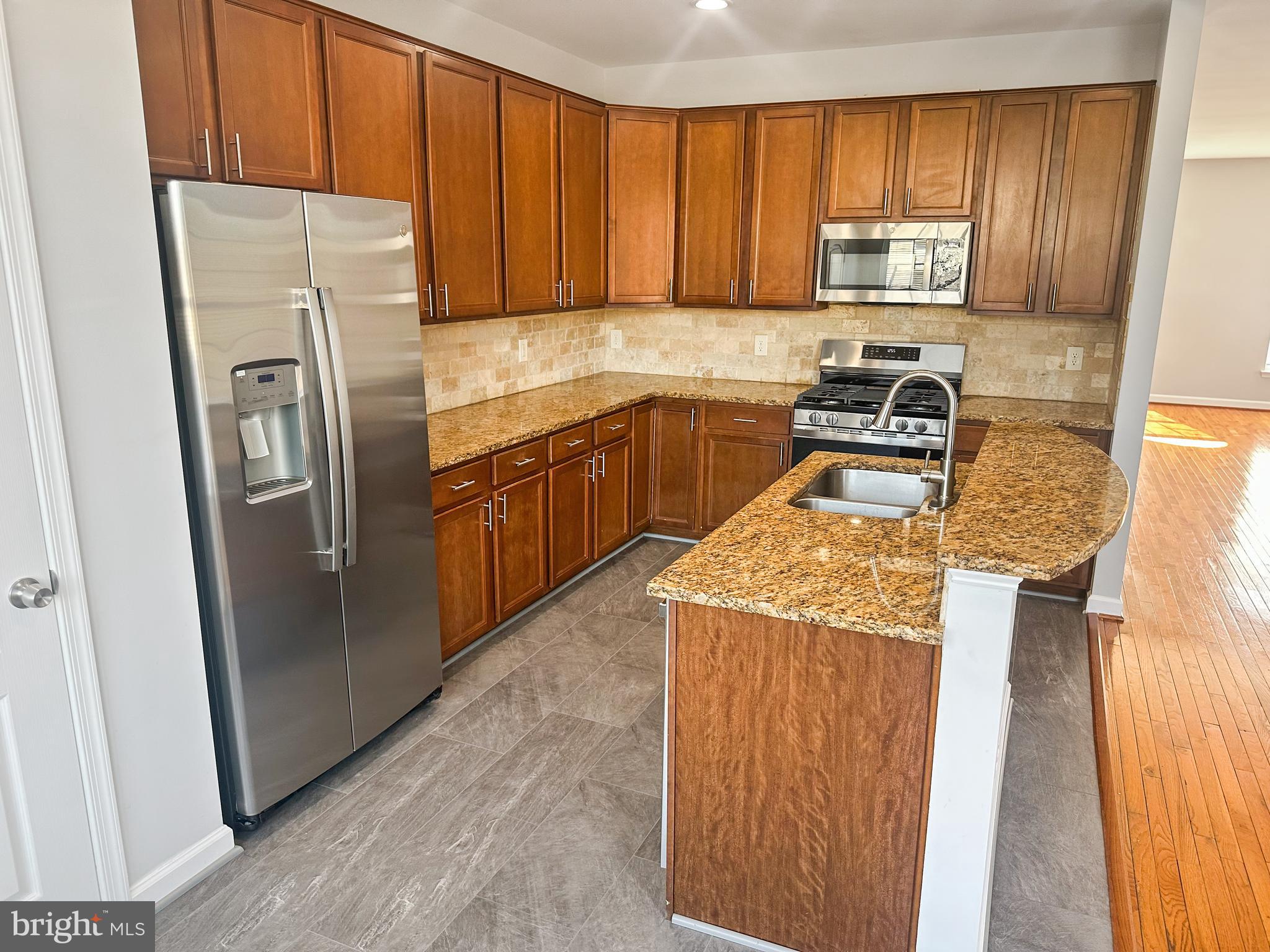 SUMMERFIELD AT MORGAN ST - Residential Lease