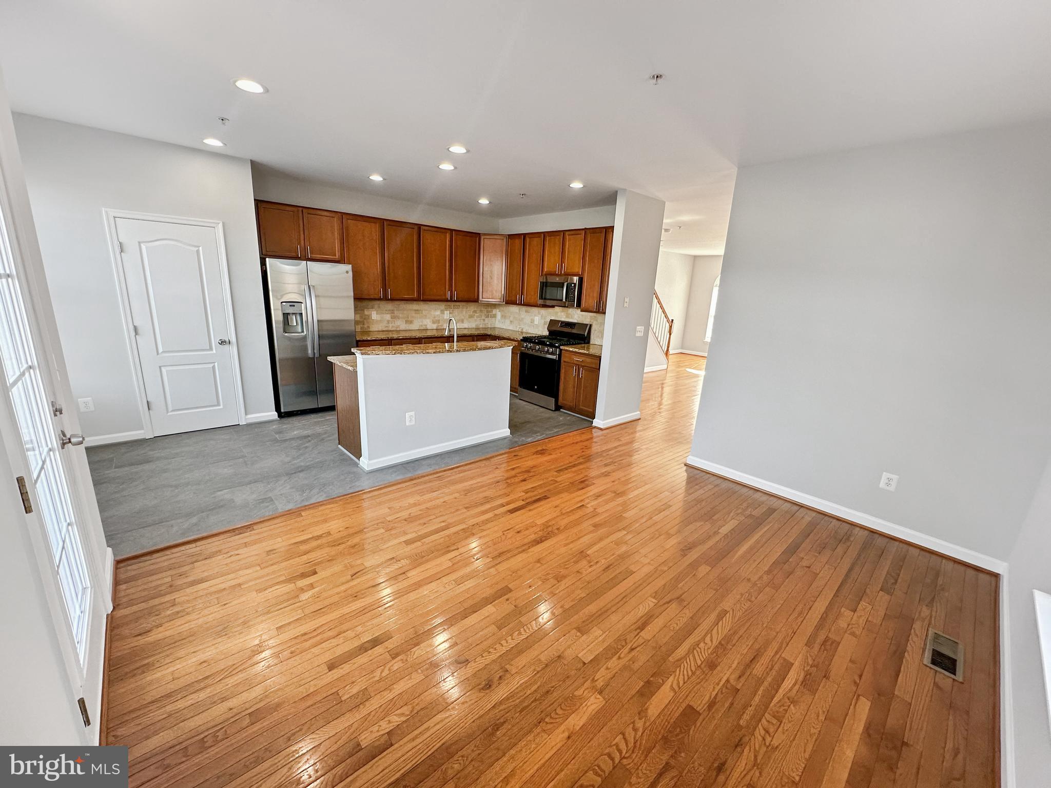 SUMMERFIELD AT MORGAN ST - Residential Lease