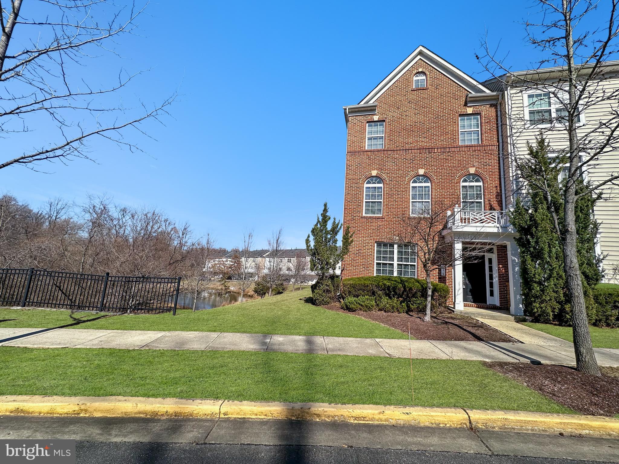 SUMMERFIELD AT MORGAN ST - Residential Lease