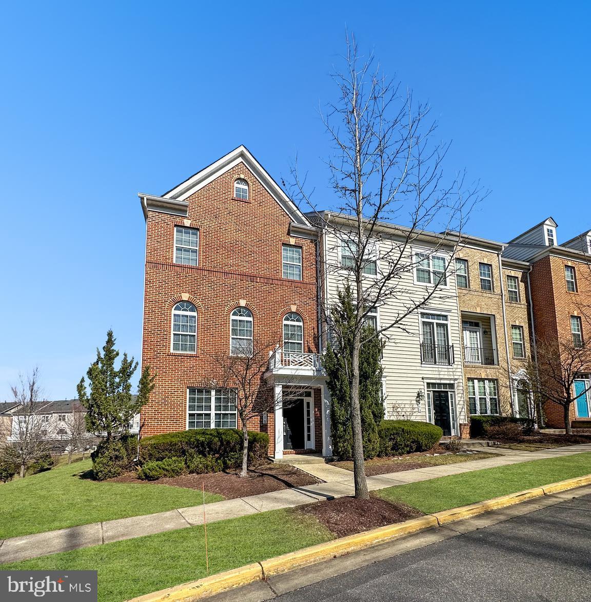 SUMMERFIELD AT MORGAN ST - Residential Lease