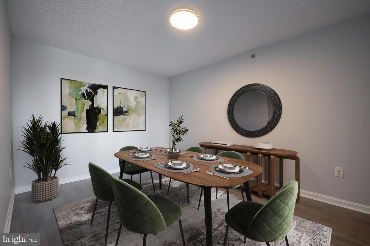 CARLYLE TOWERS - Residential