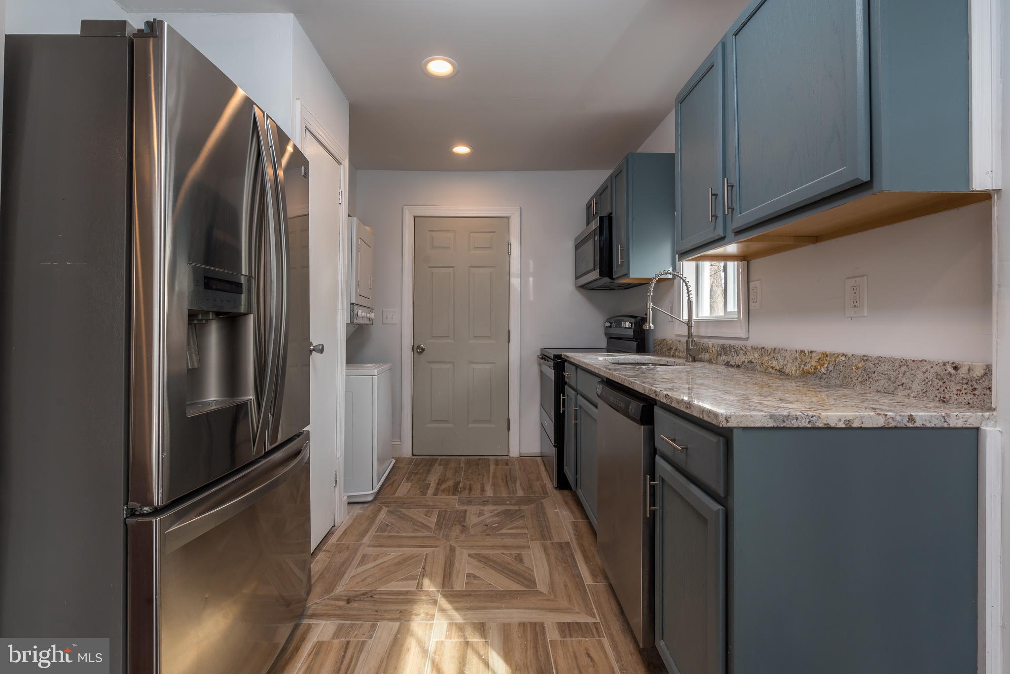 ABERDEEN HILLS - Residential