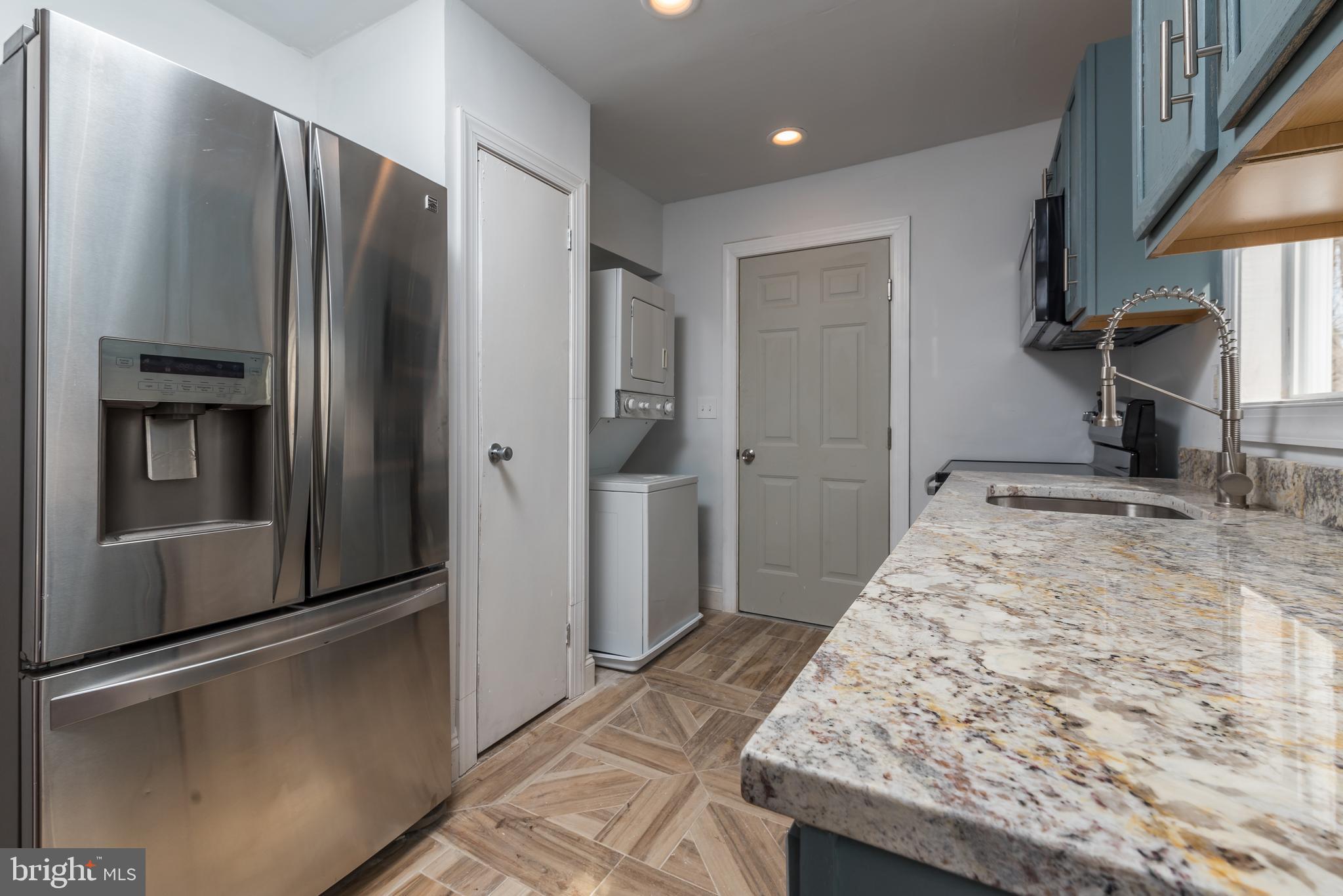 ABERDEEN HILLS - Residential