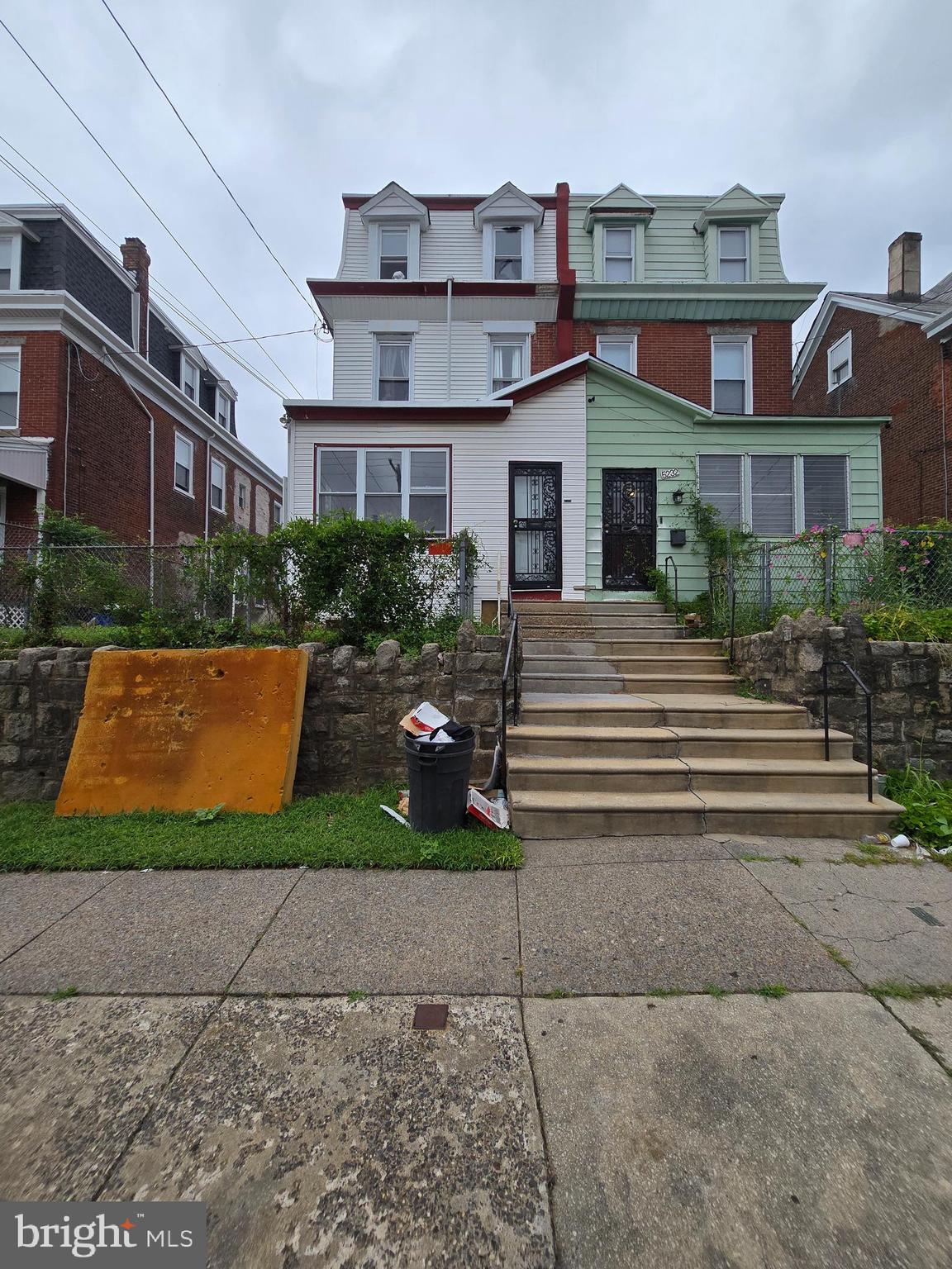 Duplex For Sale – 5230 N Front St
Great investment opportunity!
Unit 1: 2 bed, 1 bath – vacant
Unit 2: 3 bed, 1 bath – rented for $950/month, month-to-month lease
Property needs some updates. Strong rental potential in a convenient location.
Add value with updates and increase your cash flow potential.
NOTE: The property will be sold in AS-IS condition. The buyer is responsible for U&O.