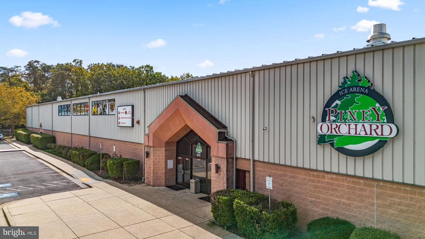 RIVER COLONY - Residential