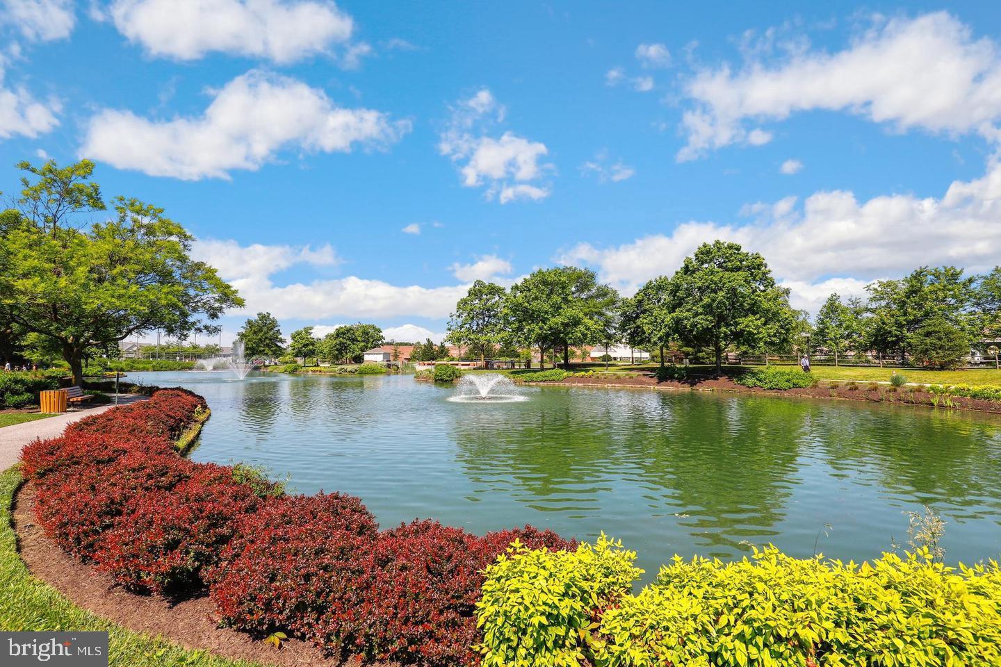 RIVER COLONY - Residential